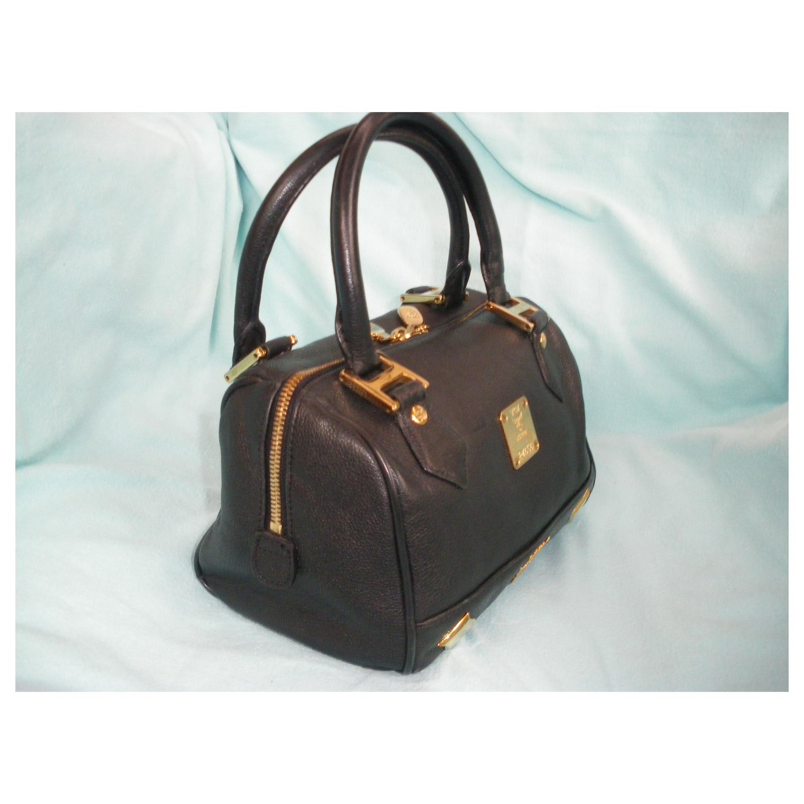 MCM Shoulder Bag Black Leather ref.389626 - Joli Closet