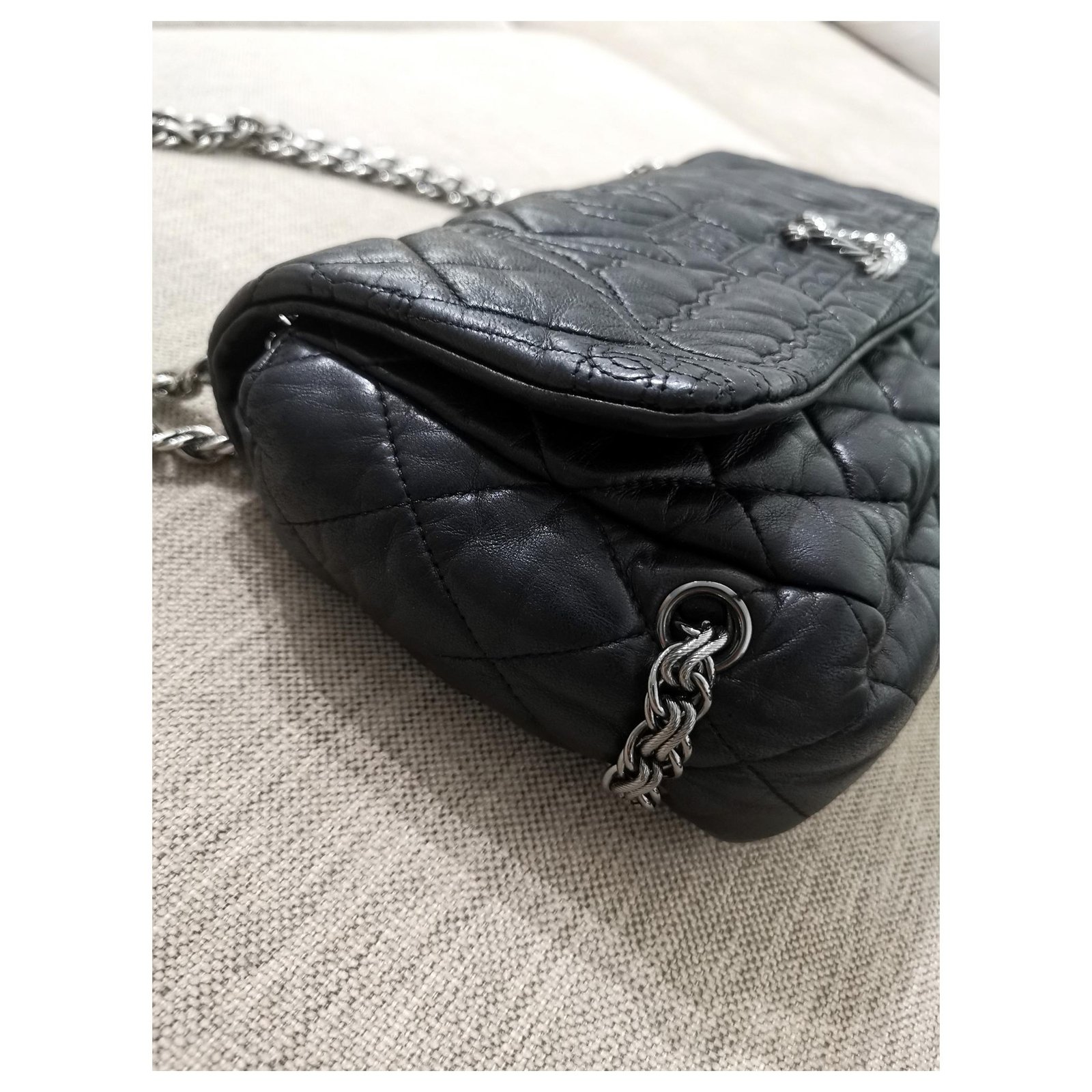 Chanel Paris Moscow Limited Edition Flap Bag – Dyva's Closet