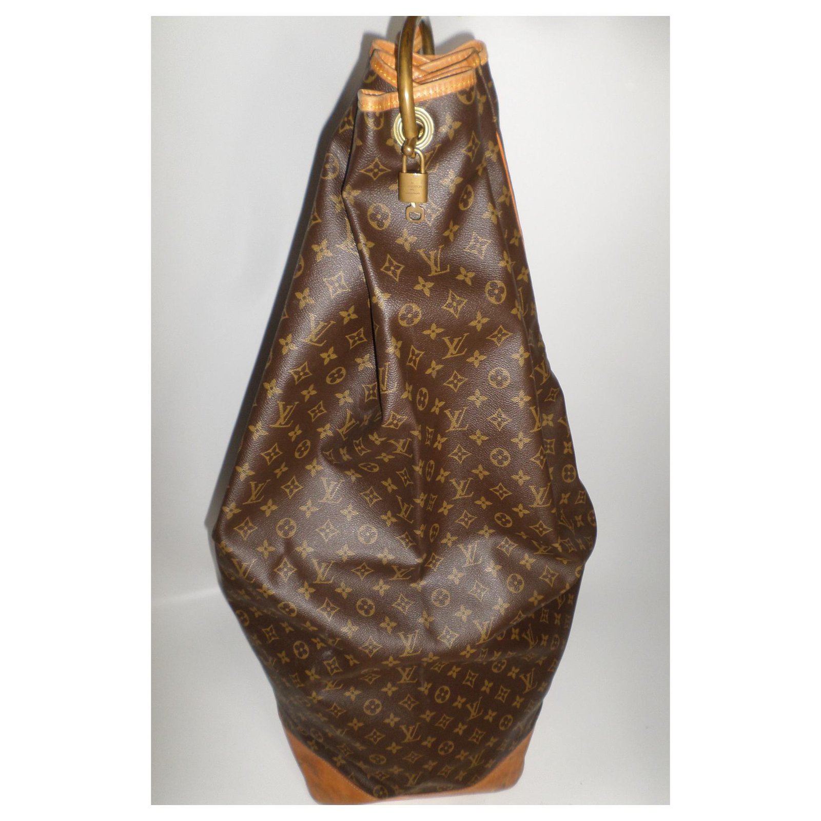 Louis Vuitton Travel bag Beige Cotton ref.240154 - Joli Closet