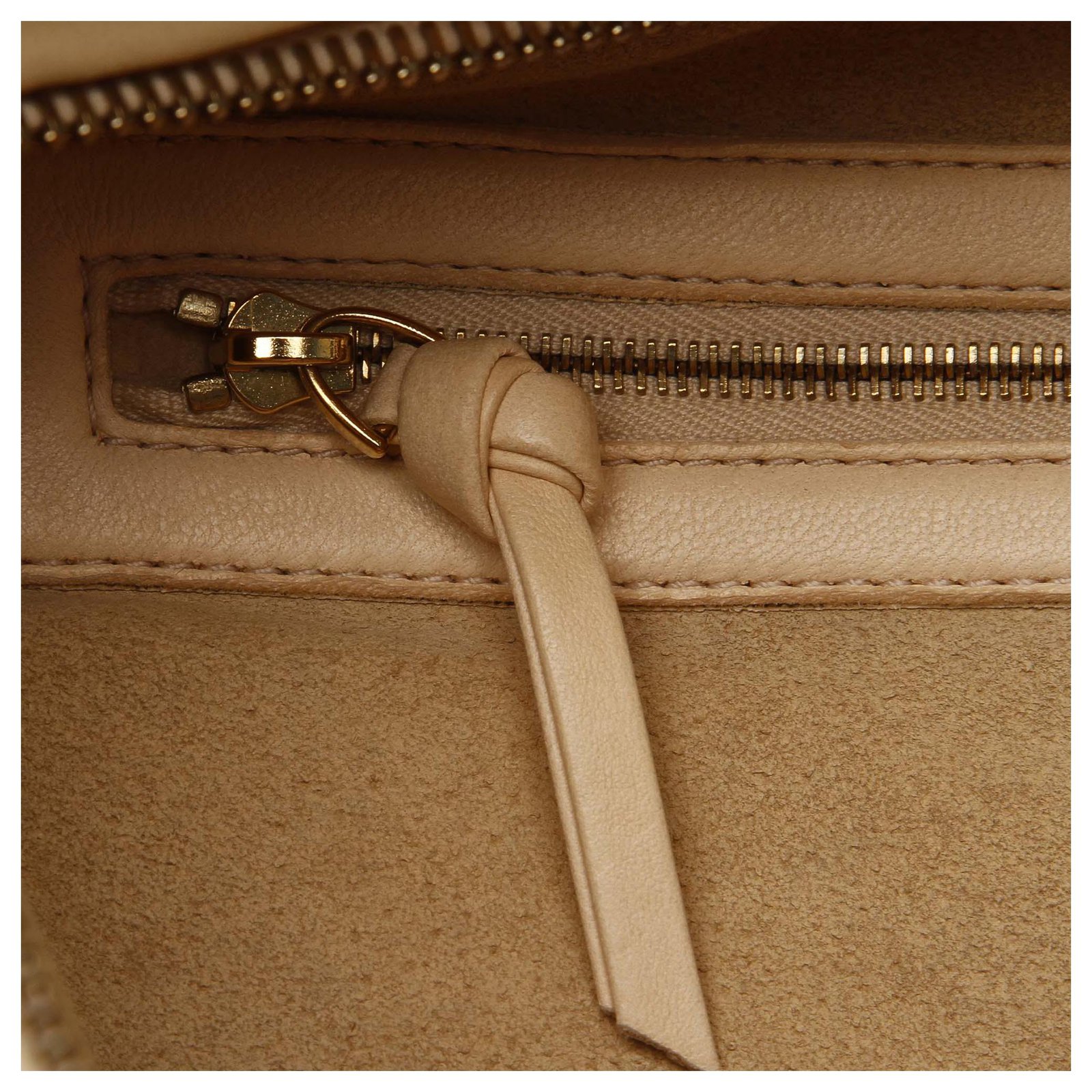 Bottega Veneta White Intrecciato Leather Hobo Bag Cream Pony-style calfskin  ref.176770 - Joli Closet