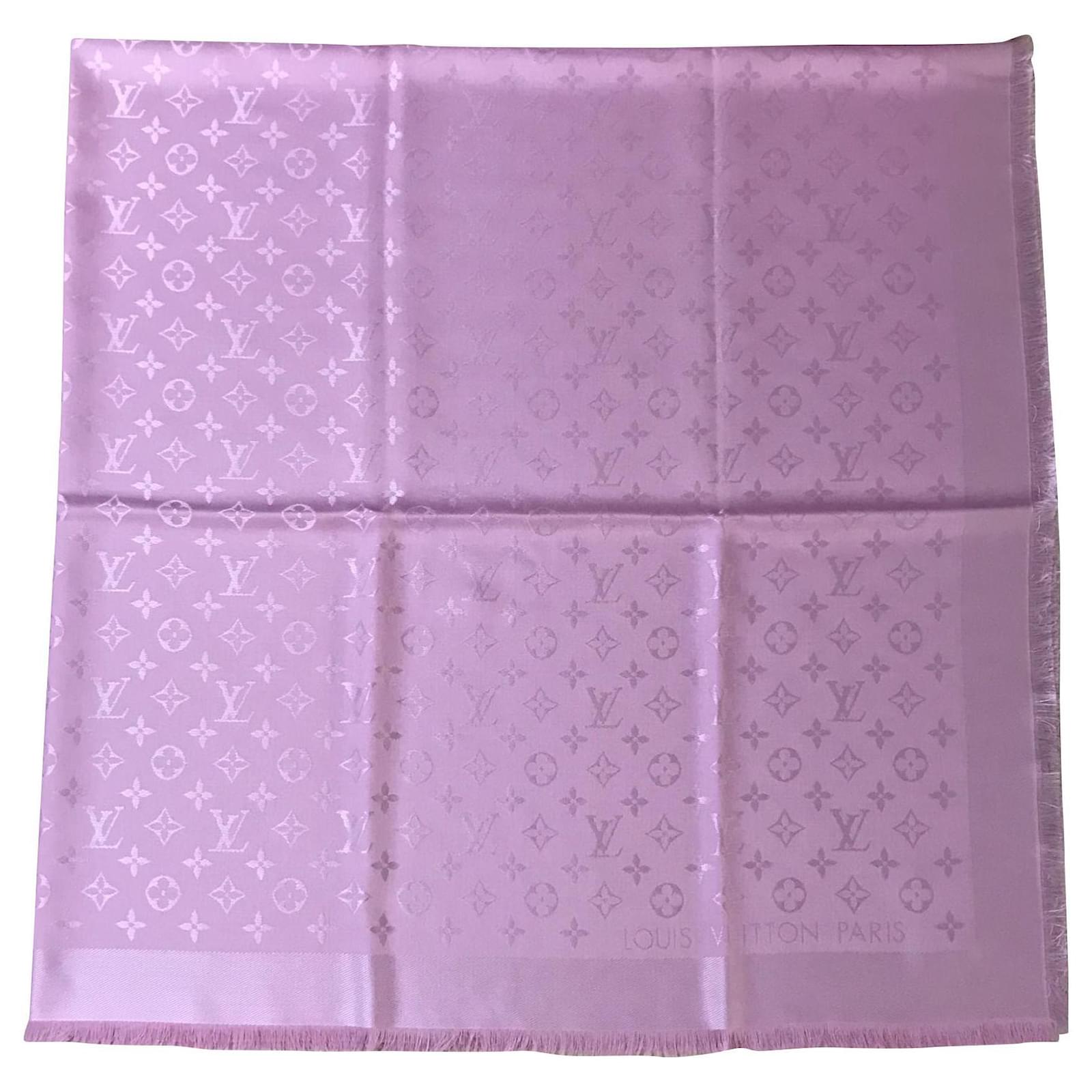 Louis Vuitton pink ballerina shawl Silk Wool ref.178105 Joli Closet