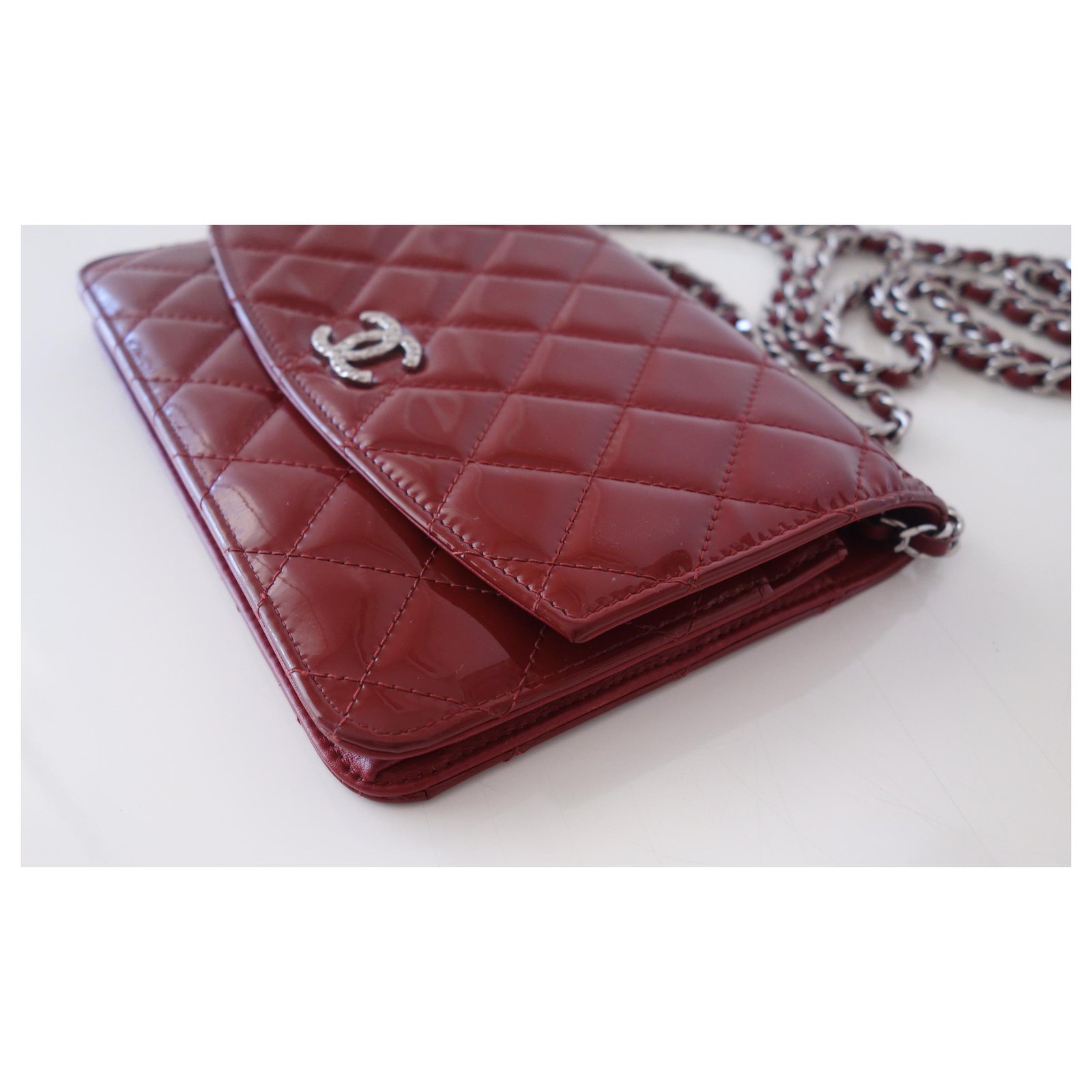 wallet on chain chanel red handbag