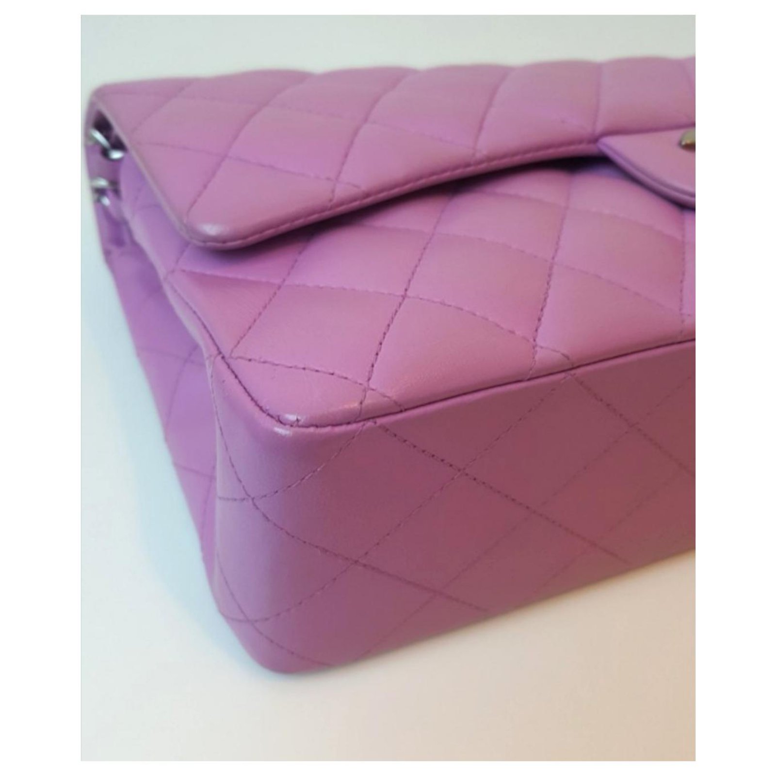 Timeless Chanel pink lilac classic medium flap bag Leather ref