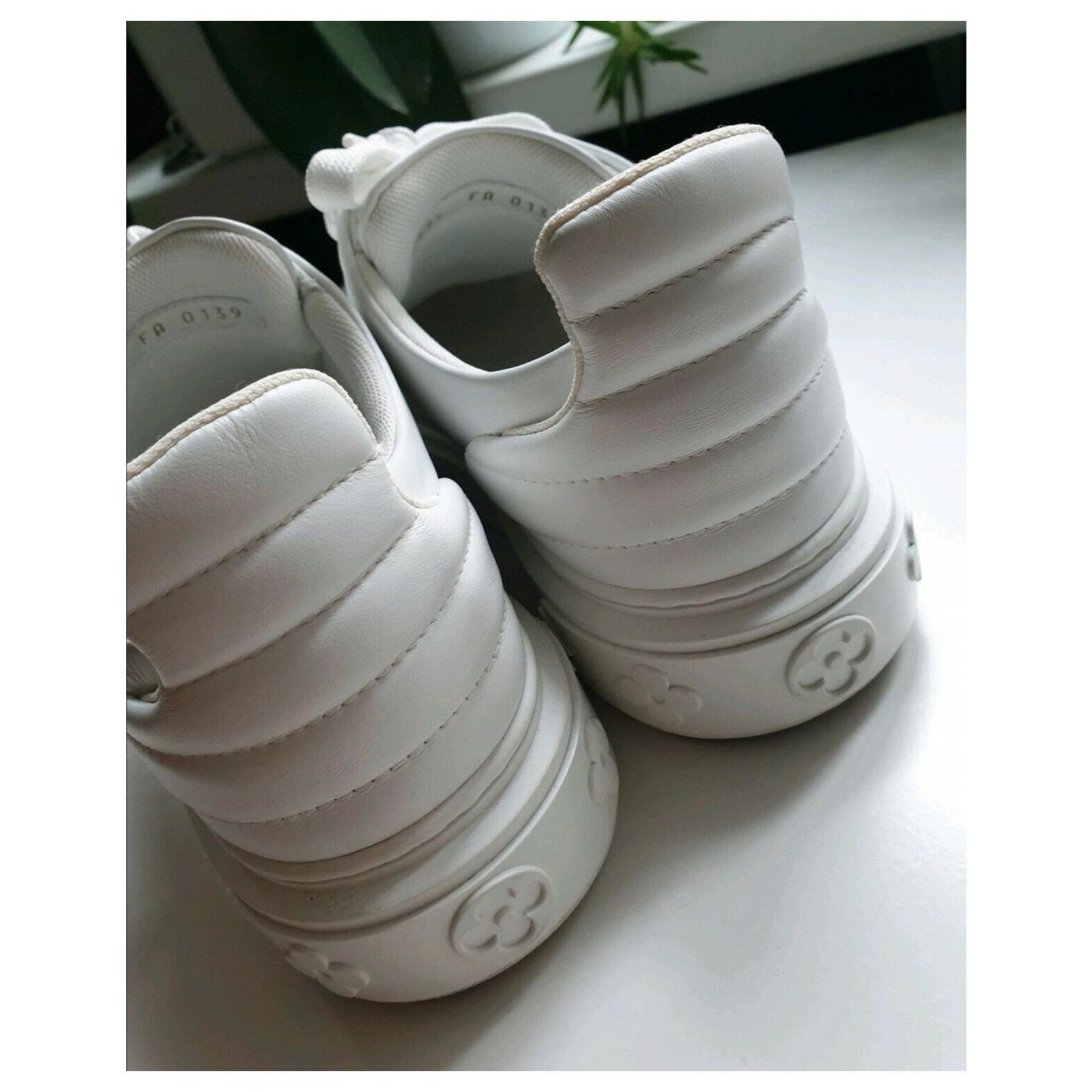 Louis Vuitton Time Out New Wave sneaker White Leather ref.179995