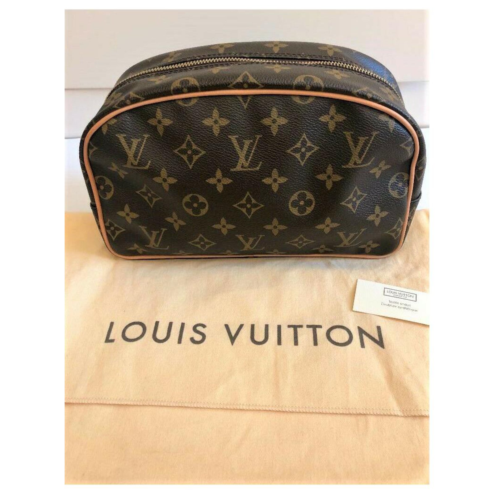 Louis Vuitton Vintage Monogram Canvas Toiletry 28 Wash Bag Clutch Brown  Cloth ref.799786 - Joli Closet