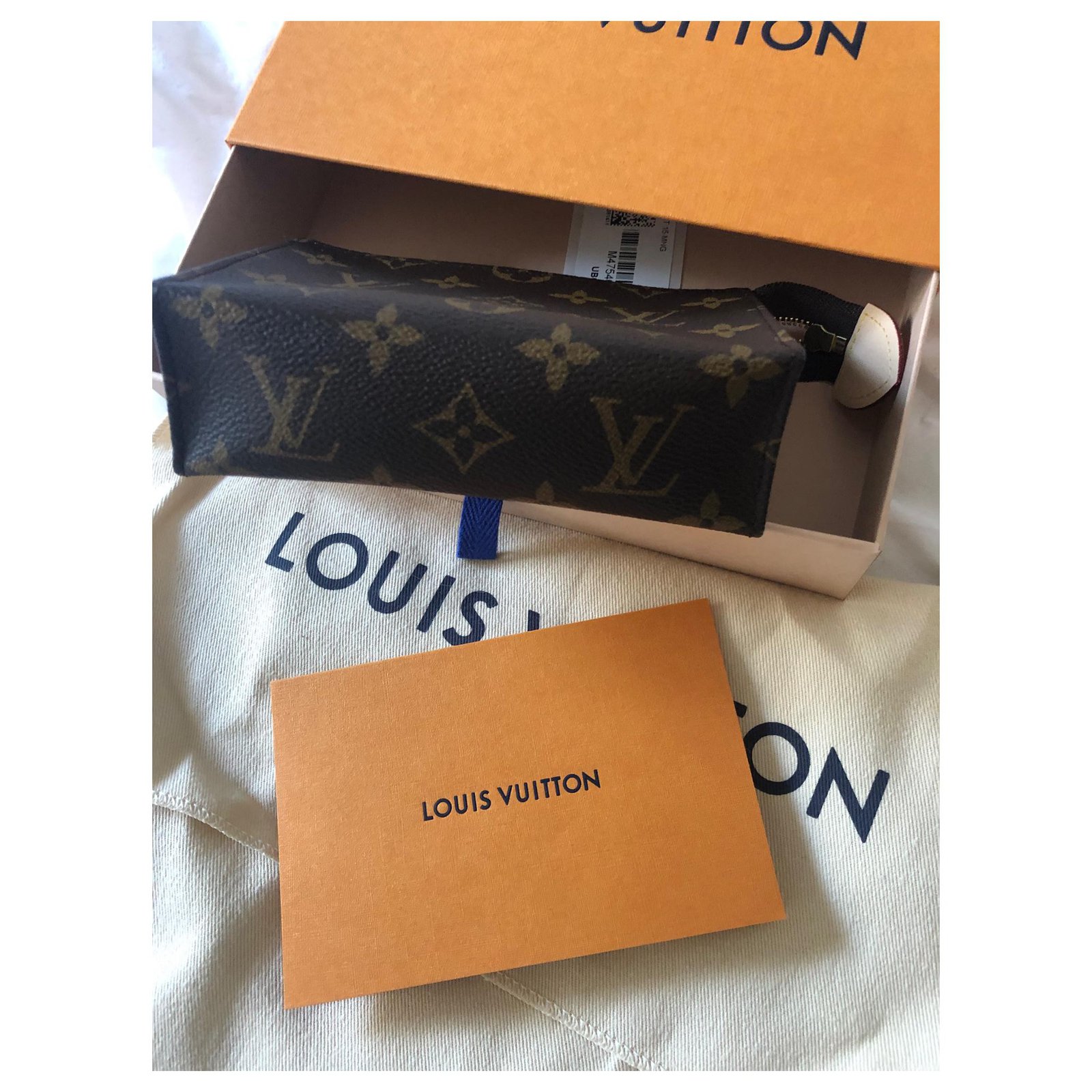 Louis Vuitton Monogram Toiletry Pouch 19 Poche Toilette 2LZ1026