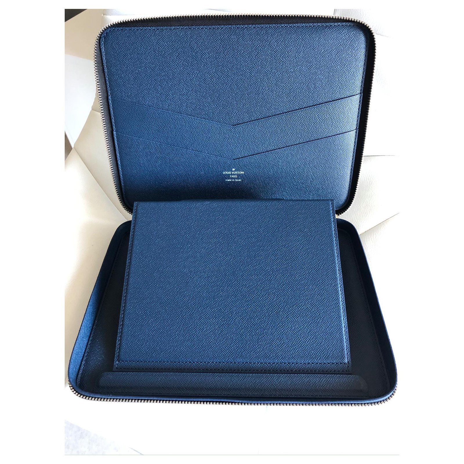Louis Vuitton Etui iPad Blue Cloth ref.343396 - Joli Closet