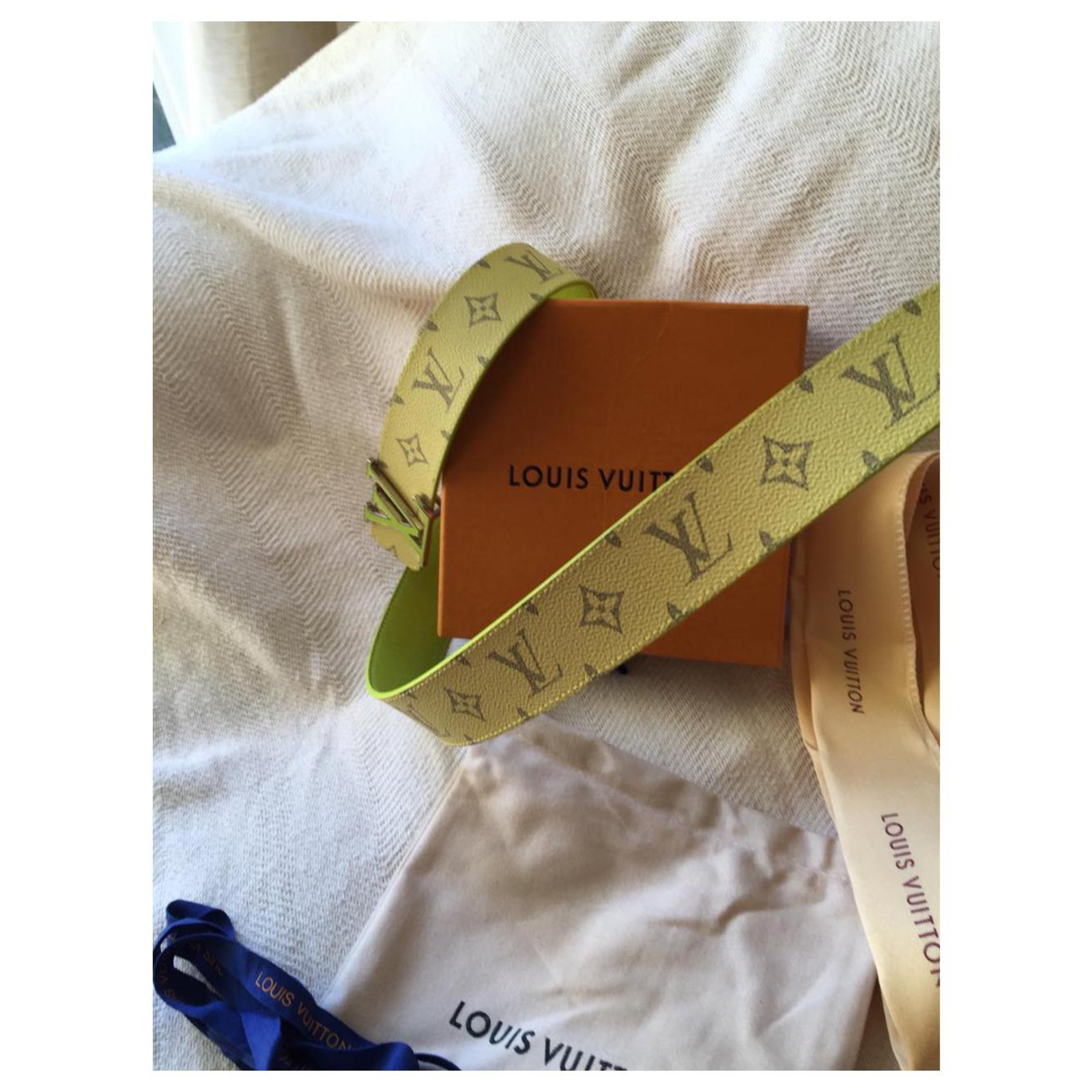 Louis Vuitton Belt Green Leather ref.577099 - Joli Closet