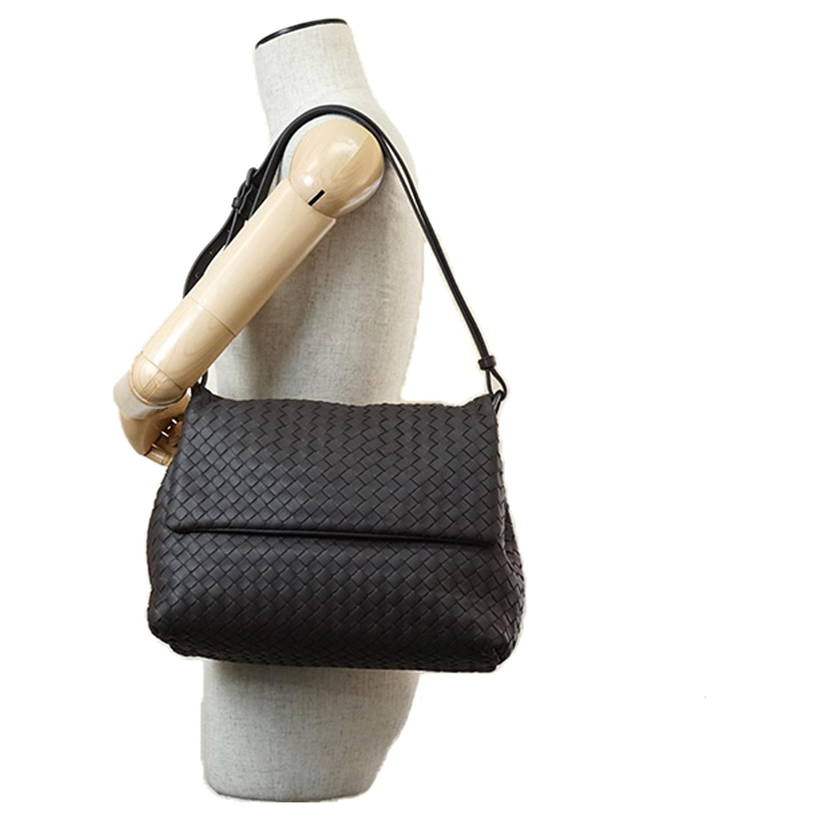 bottega veneta flap shoulder bag