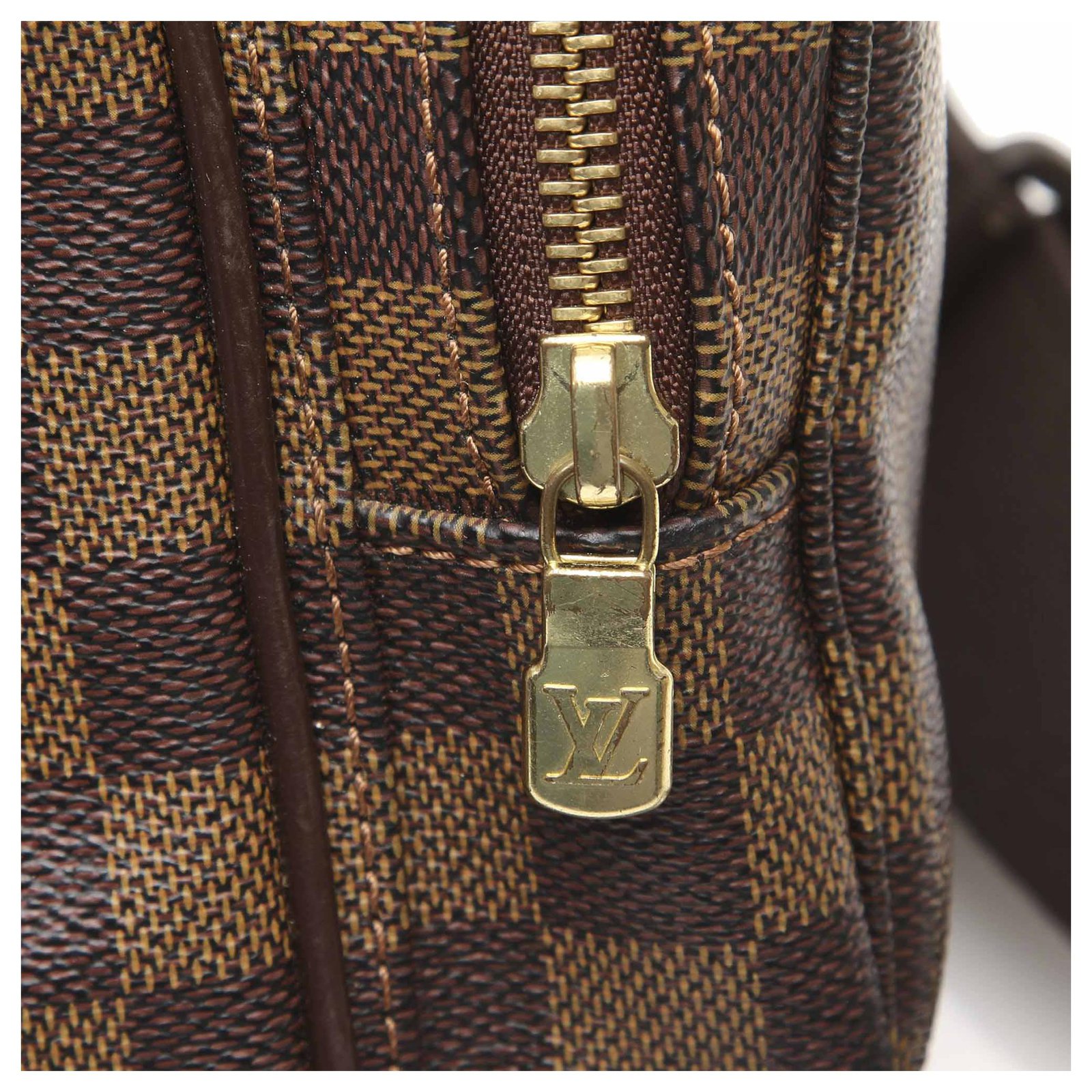 Louis Vuitton Brown Damier Ebene Reporter Melville Leather Cloth Pony-style  calfskin ref.188433 - Joli Closet