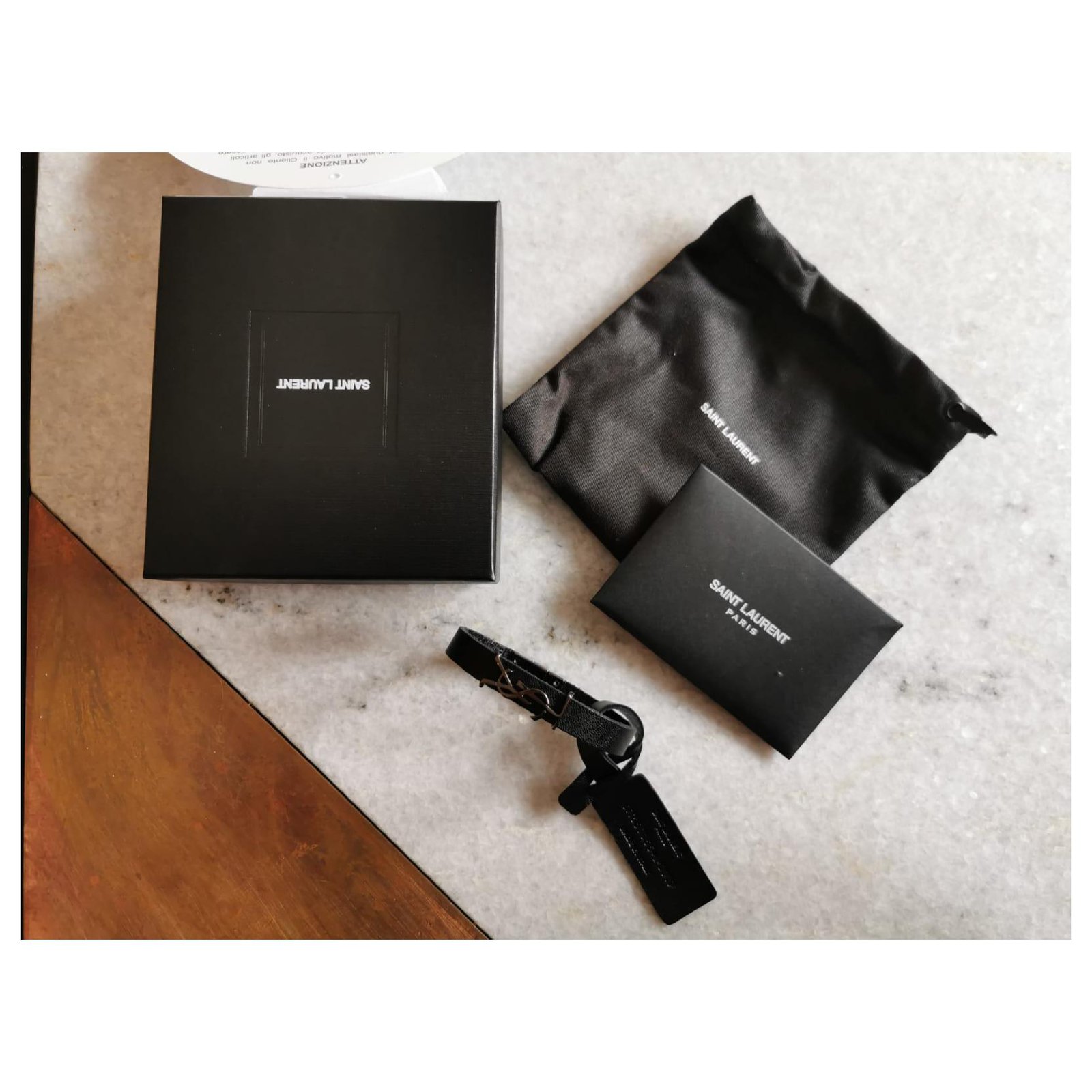Saint Laurent Opyum YSL Logo bracelet Black Leather ref.189814 ...