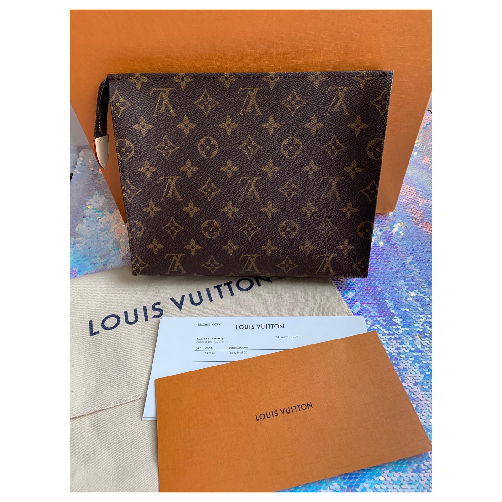 Louis Vuitton Toiletry pouch 26 Brown Cloth ref.189109 - Joli Closet