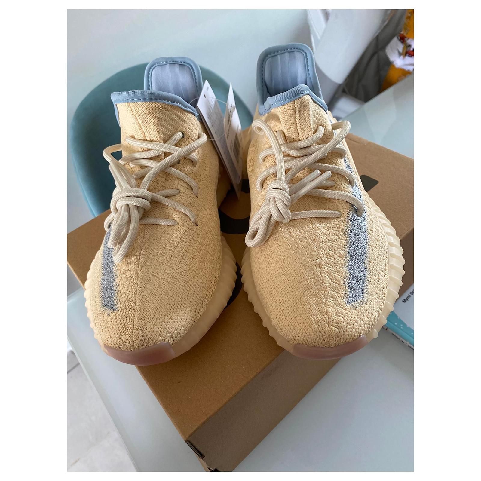 Yeezy 350 V2 boost Toile Beige ref.189150 Joli Closet