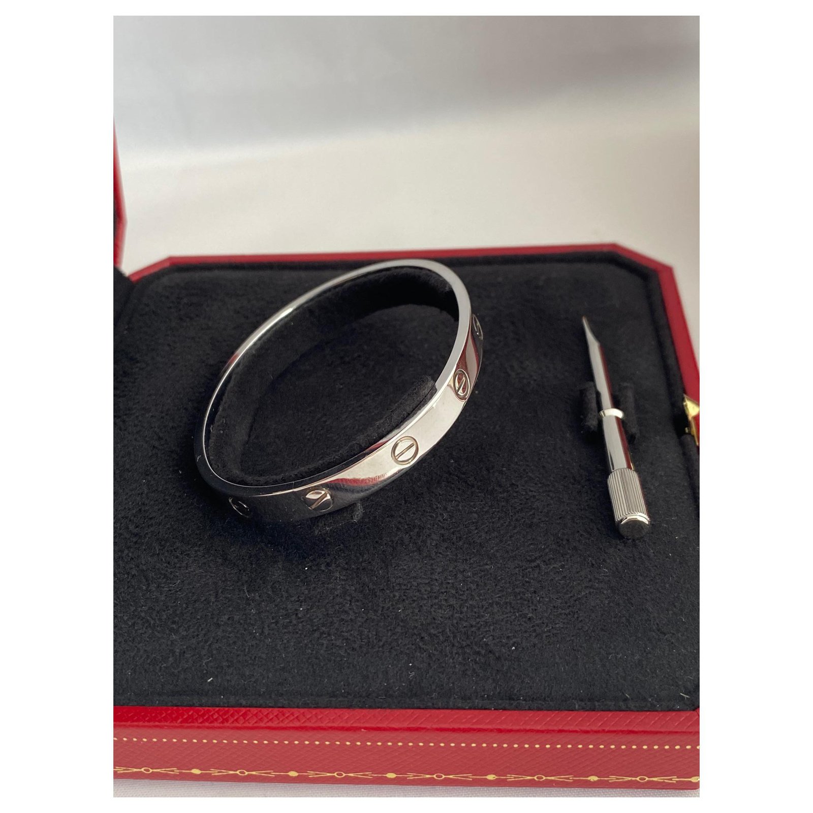 Estate Cartier Platinum Love Ring – Tenenbaum Jewelers