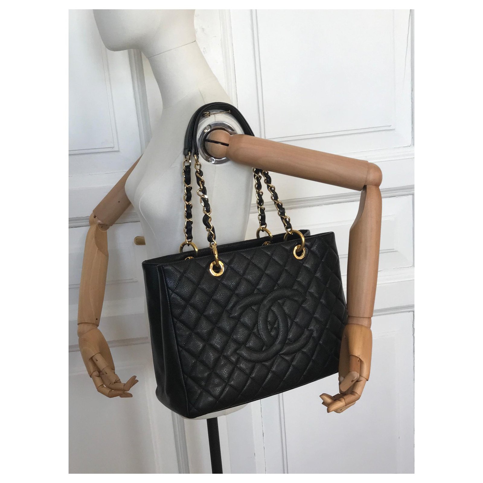 Timeless Chanel GST Grand Shopping Tote Bag in black caviar