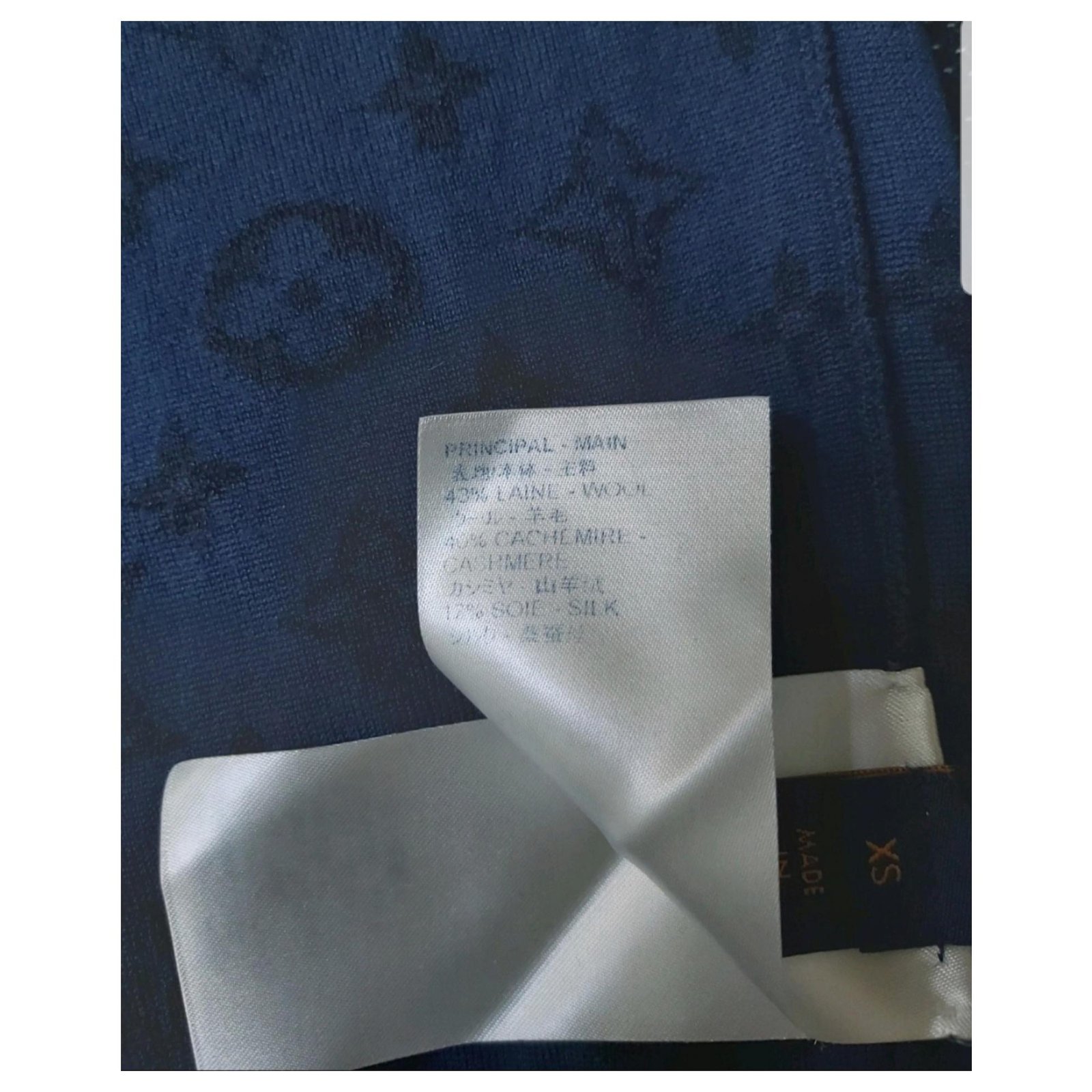 LOUIS VUITTON SWEATER Navy blue Wool ref.699391 - Joli Closet