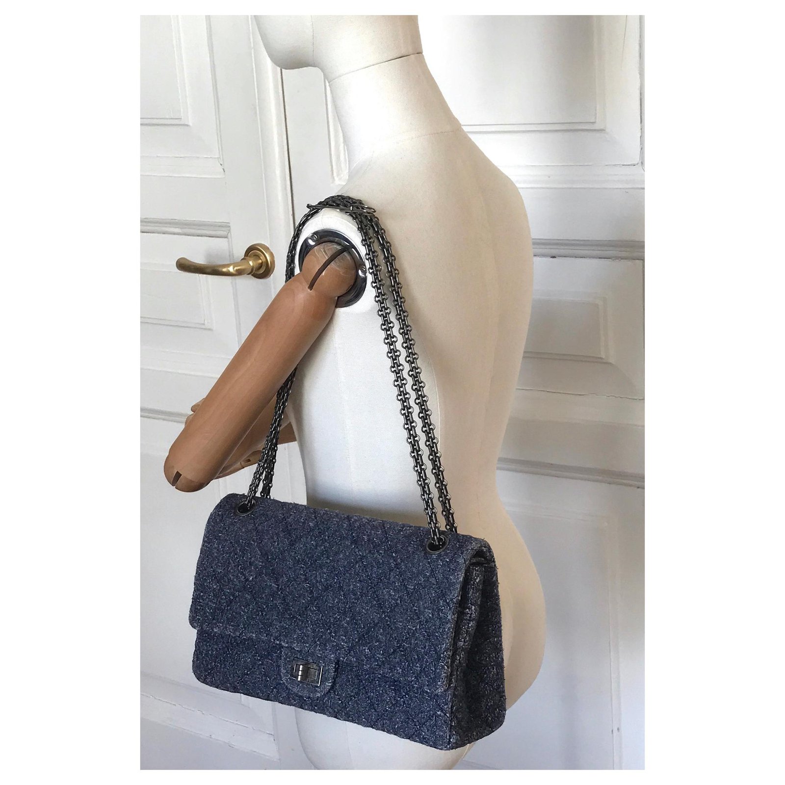 Chanel limited 2.55 Reissue 226 Dbl Flap Bag Blue Dark blue Leather Tweed  ref.193438 - Joli Closet