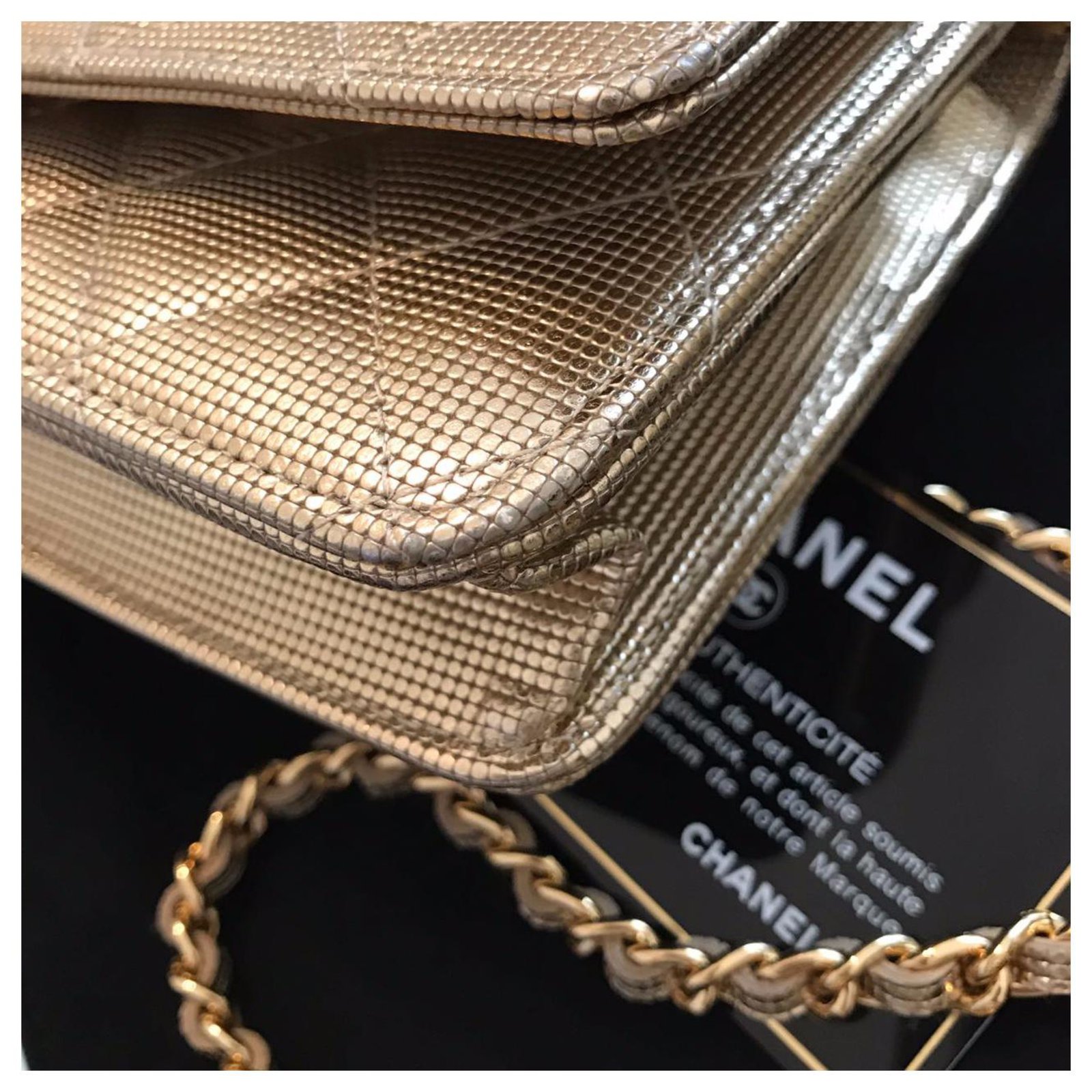 Chanel WOC Wallet on Chain Gold Metallic Pixel Effect Bag Golden Leather  ref.194235 - Joli Closet