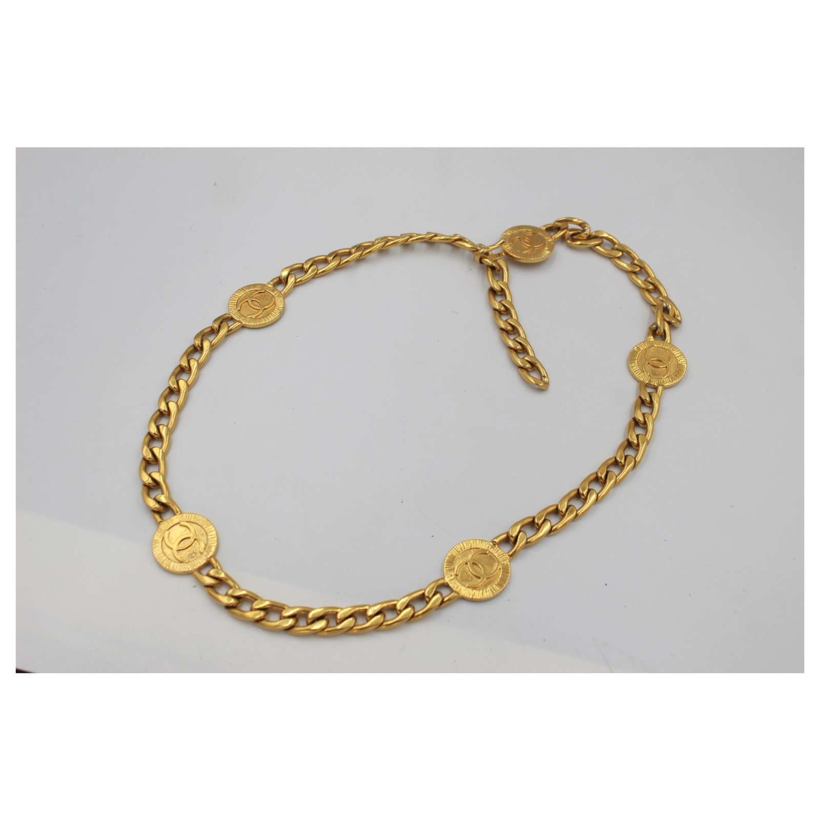 Chain Belt in Gold Metal