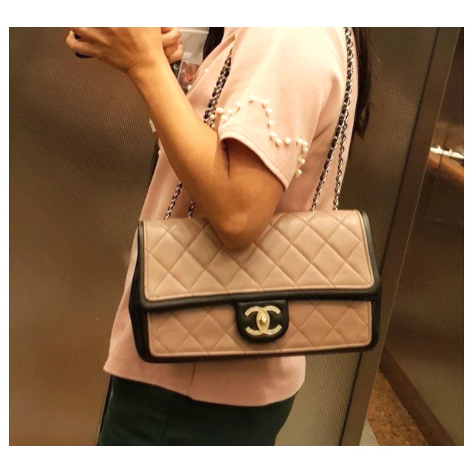Chanel Handbags Beige Leather ref.250257 - Joli Closet
