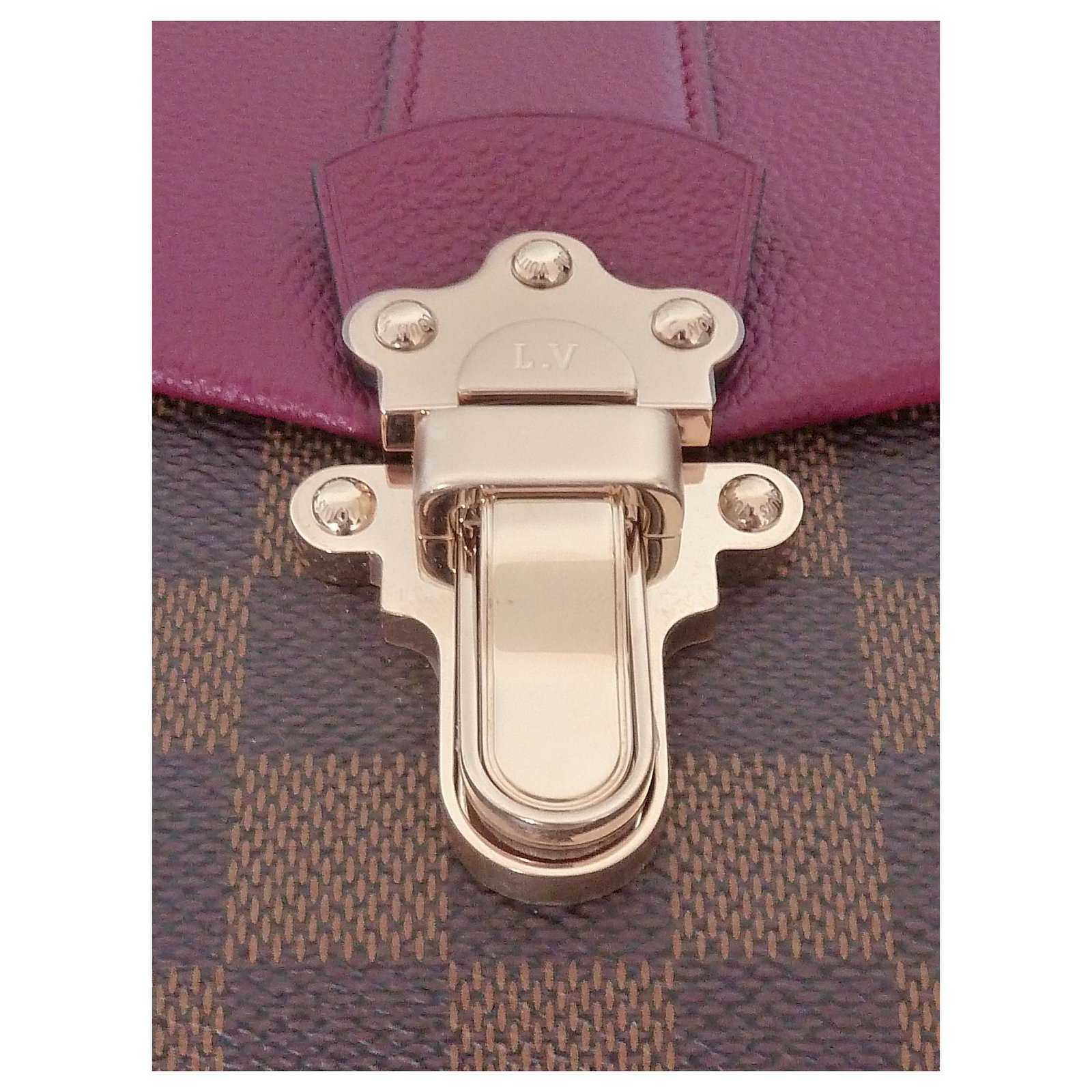 LOUIS VUITTON BAG CLAPTON DAMIER EBENE LEATHER GRAPE Multiple colors  ref.195645 - Joli Closet