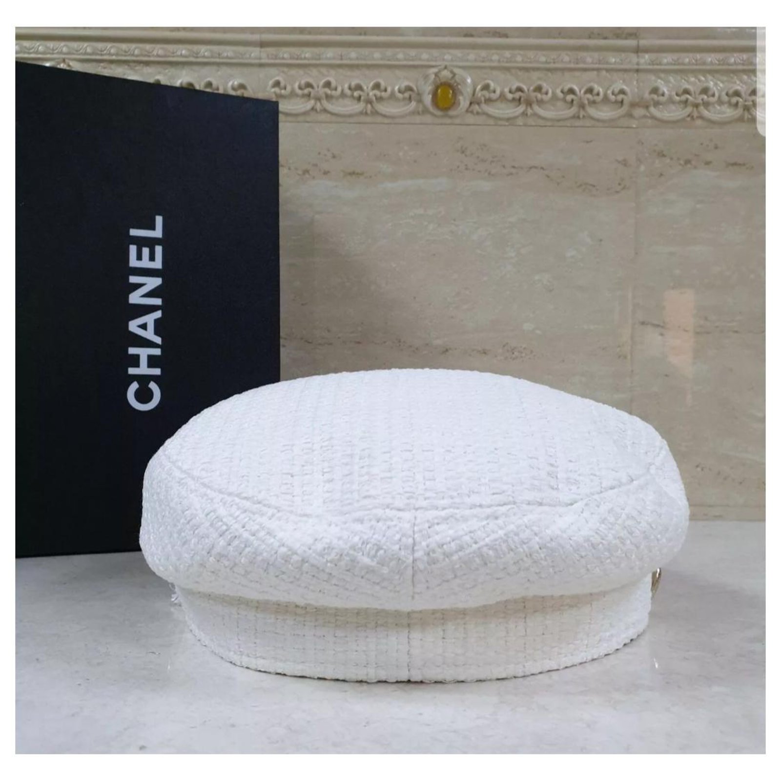 Chanel Classic Flap White Tweed ref.1010933 - Joli Closet