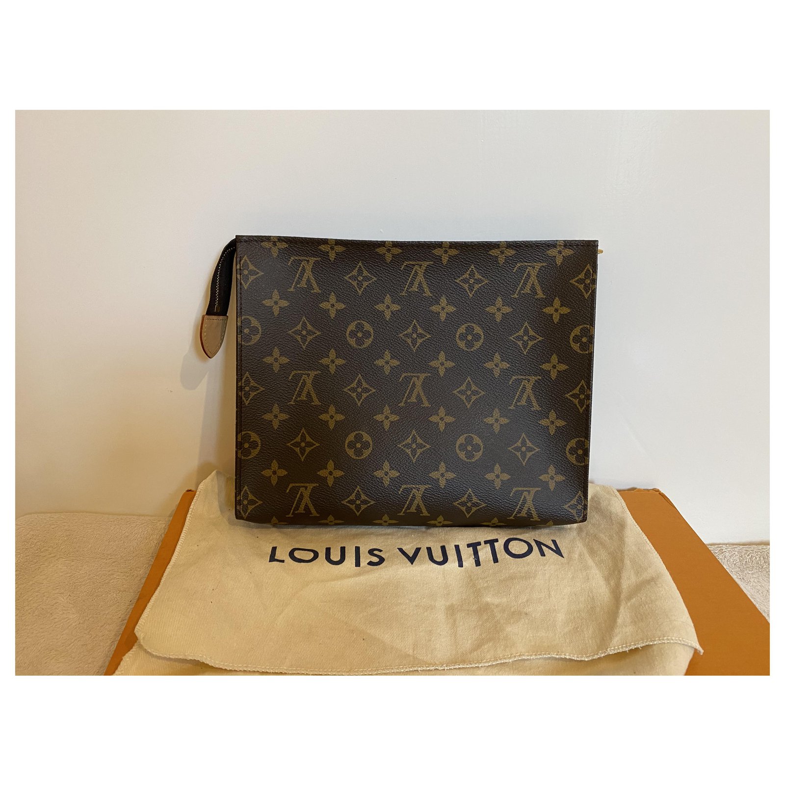 NEW LOUIS VUITTON HALF MOON M HANDBAG52622 BROWN EPI LEATHER PURSE