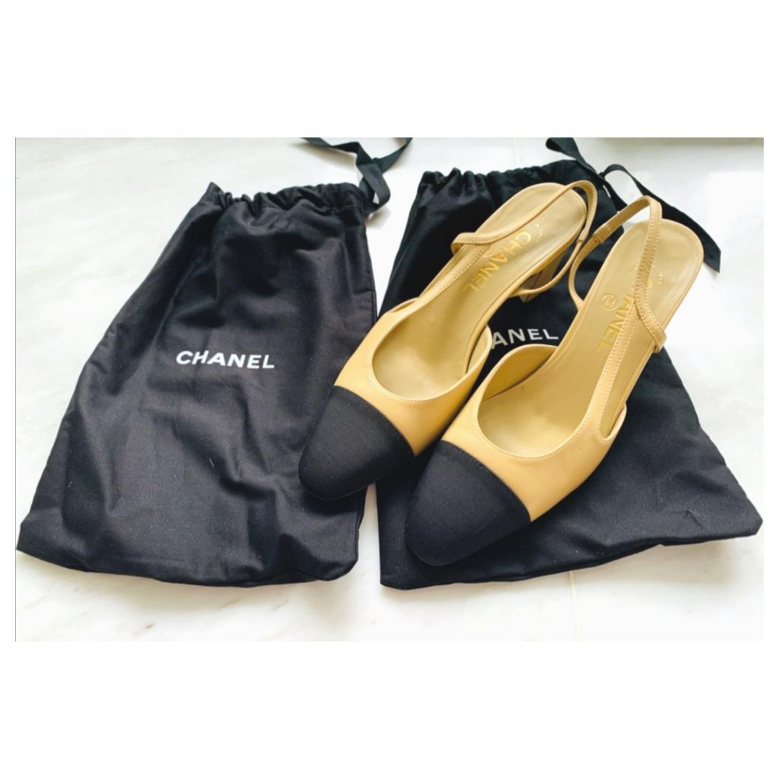 Chanel classic black and beige slingbacks heels EU40 Leather ref.196613 -  Joli Closet