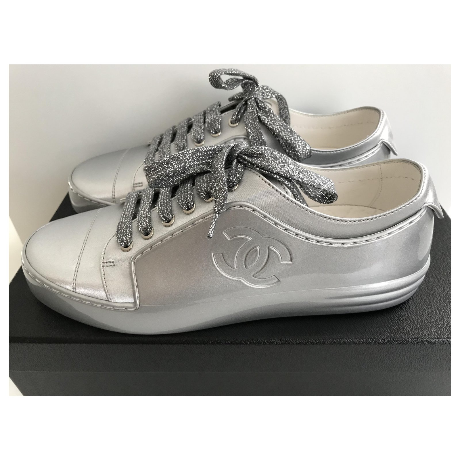 white leather chanel sneakers 37