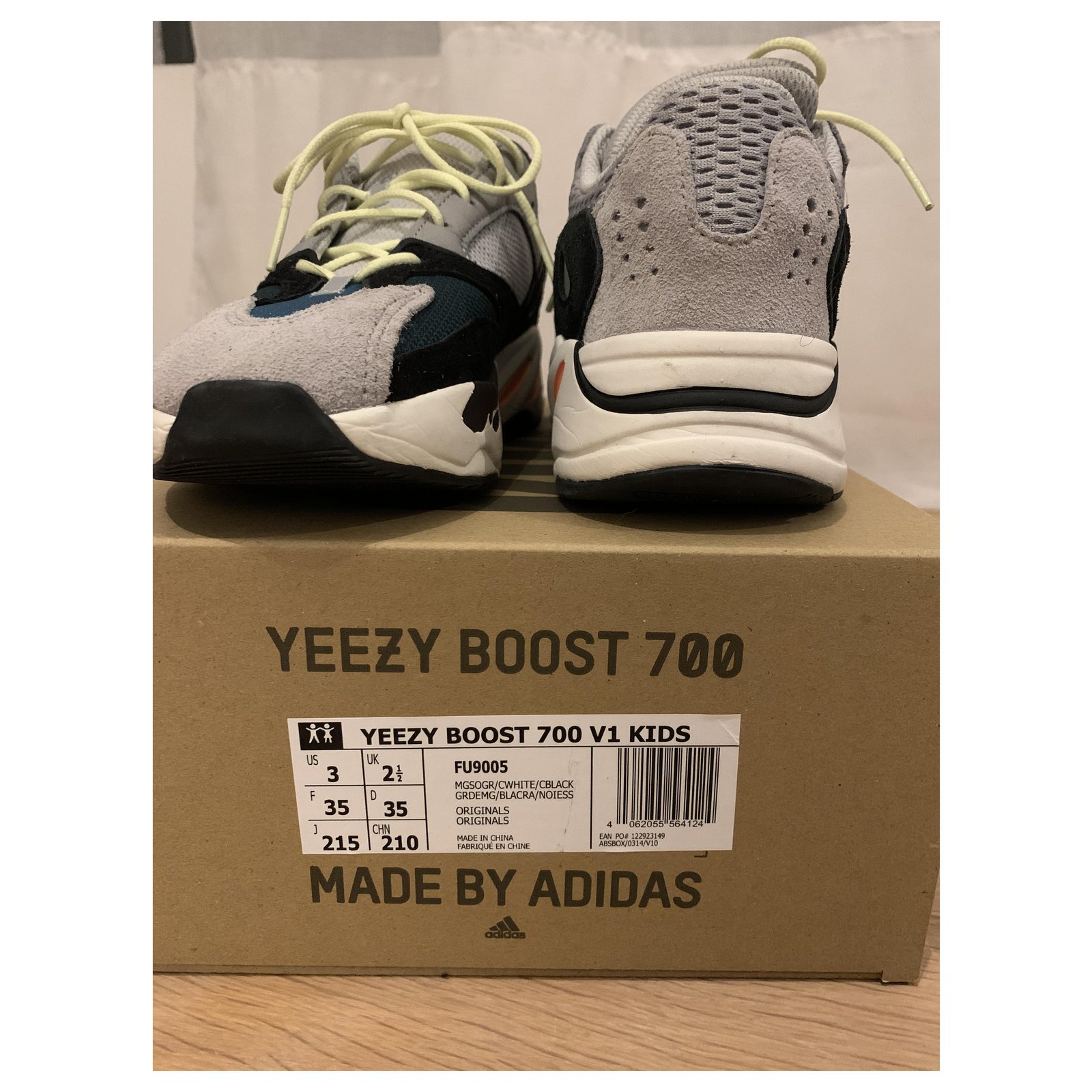 Adidas Yeezy boost wave runner 700 