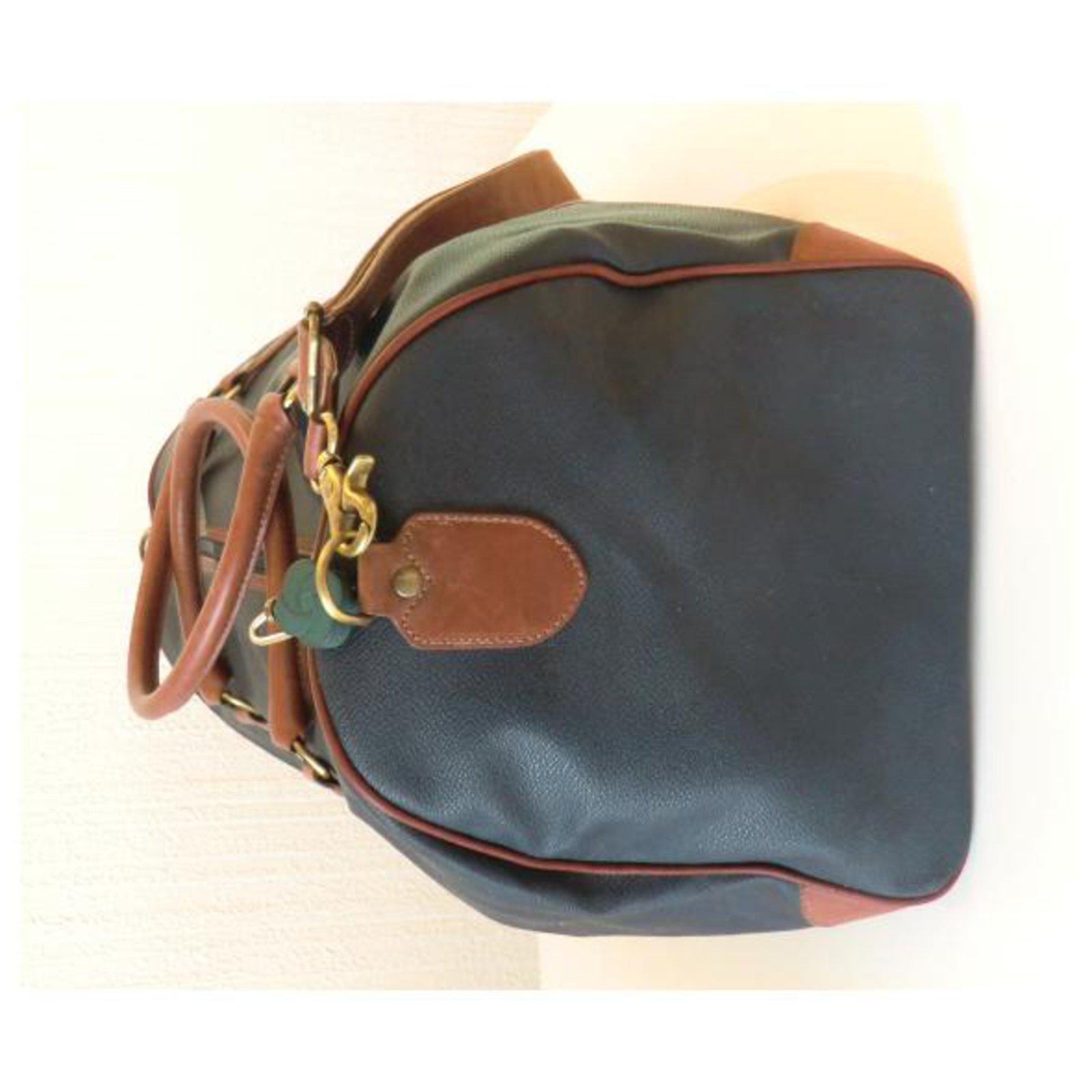 Burberry Travel bag Navy blue Synthetic ref.84123 - Joli Closet