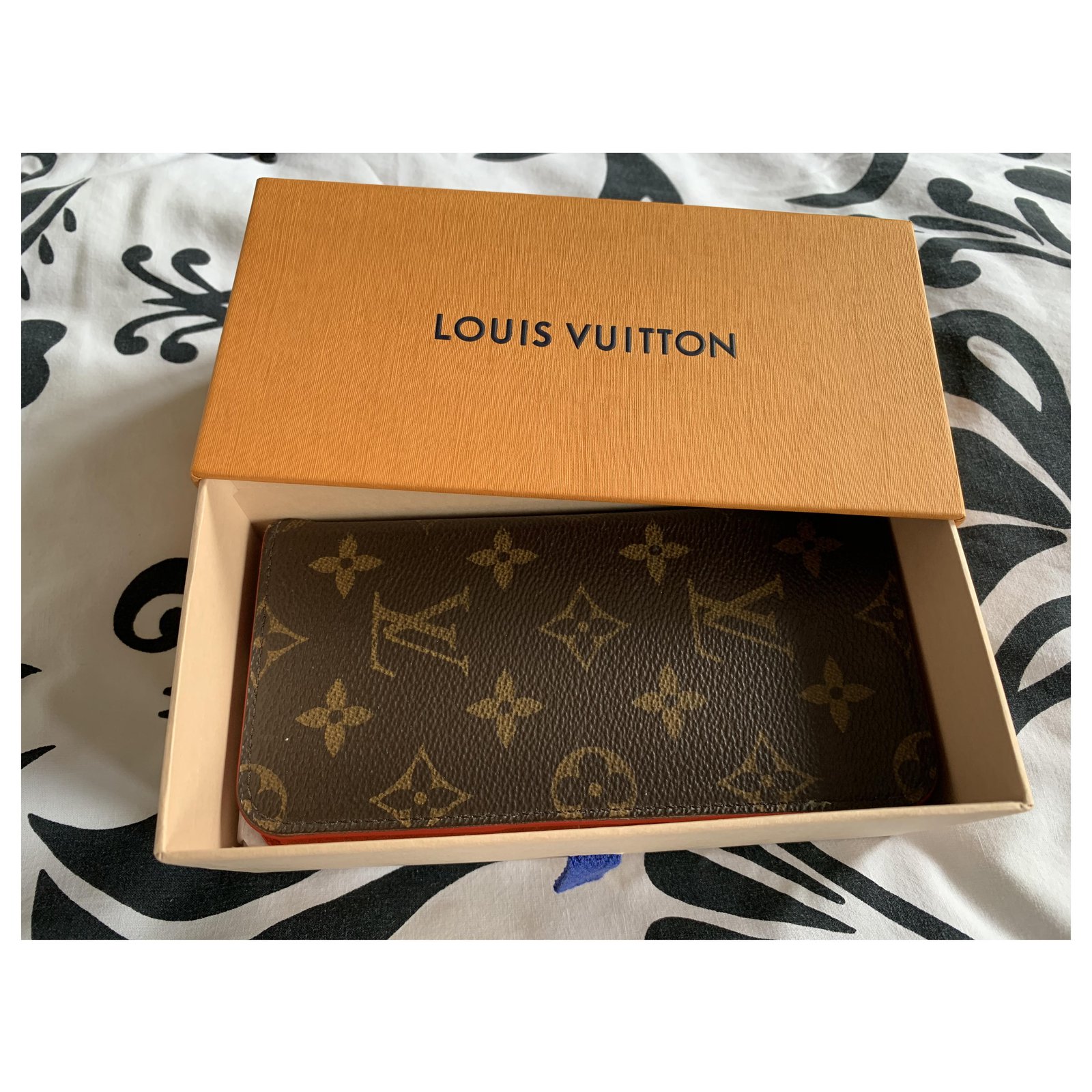 Louis Vuitton Purses, wallets, cases Brown Leather ref.200176 - Joli Closet