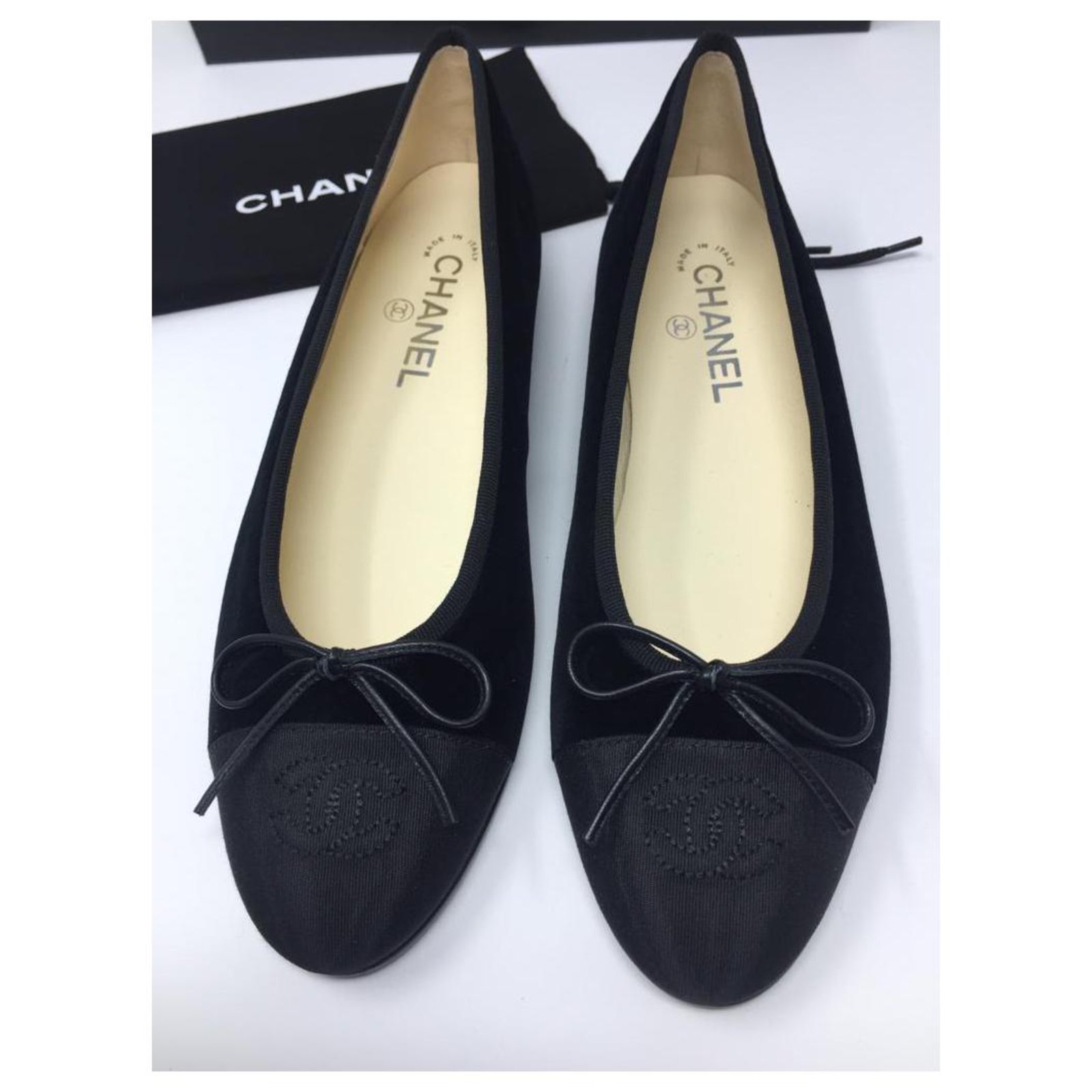 Chanel ballerina Black Beige Leather ref.512306 - Joli Closet