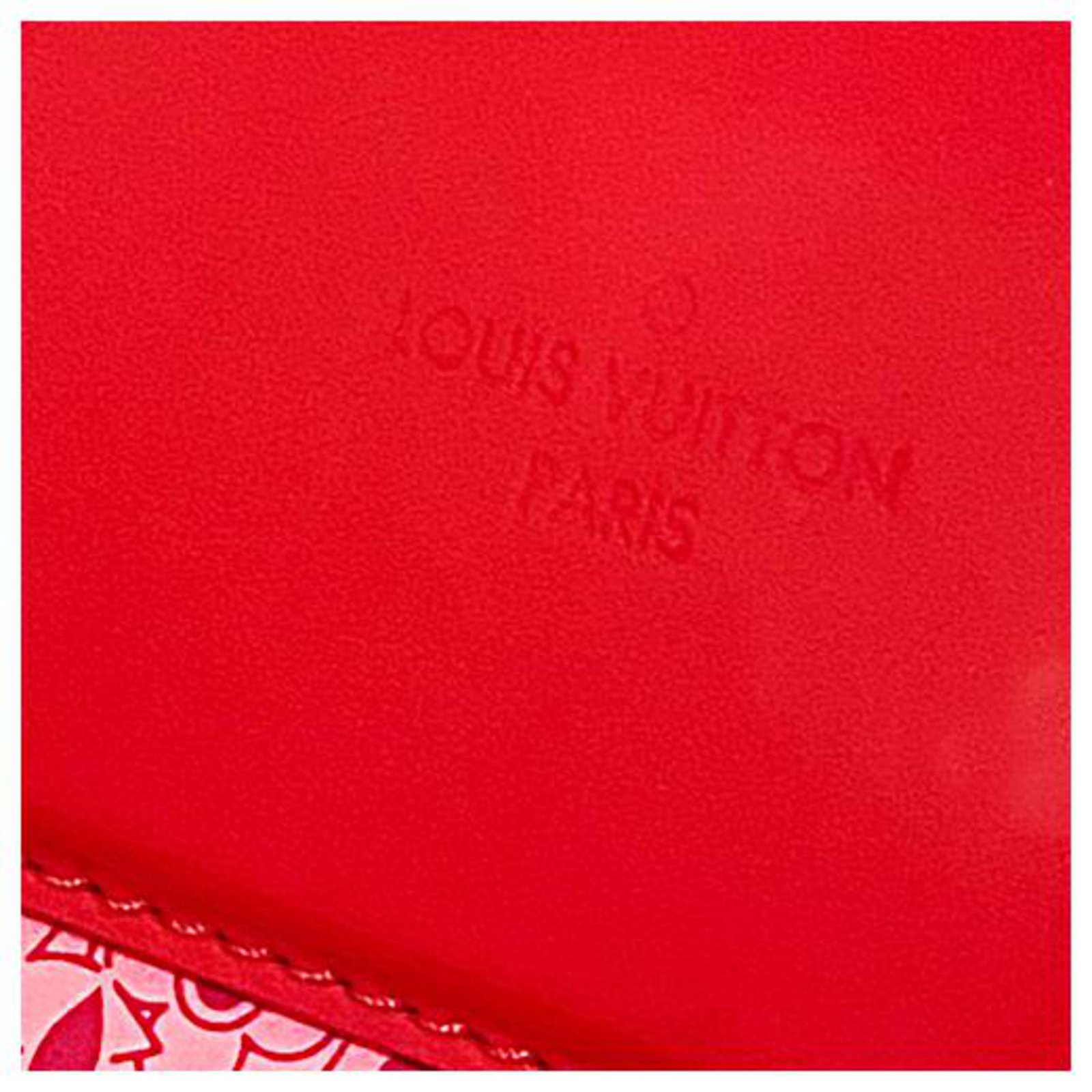 Louis Vuitton Limited Edition Murakami Cosmic Blossom MM PVC Tote Pink  Plastic ref.200321 - Joli Closet
