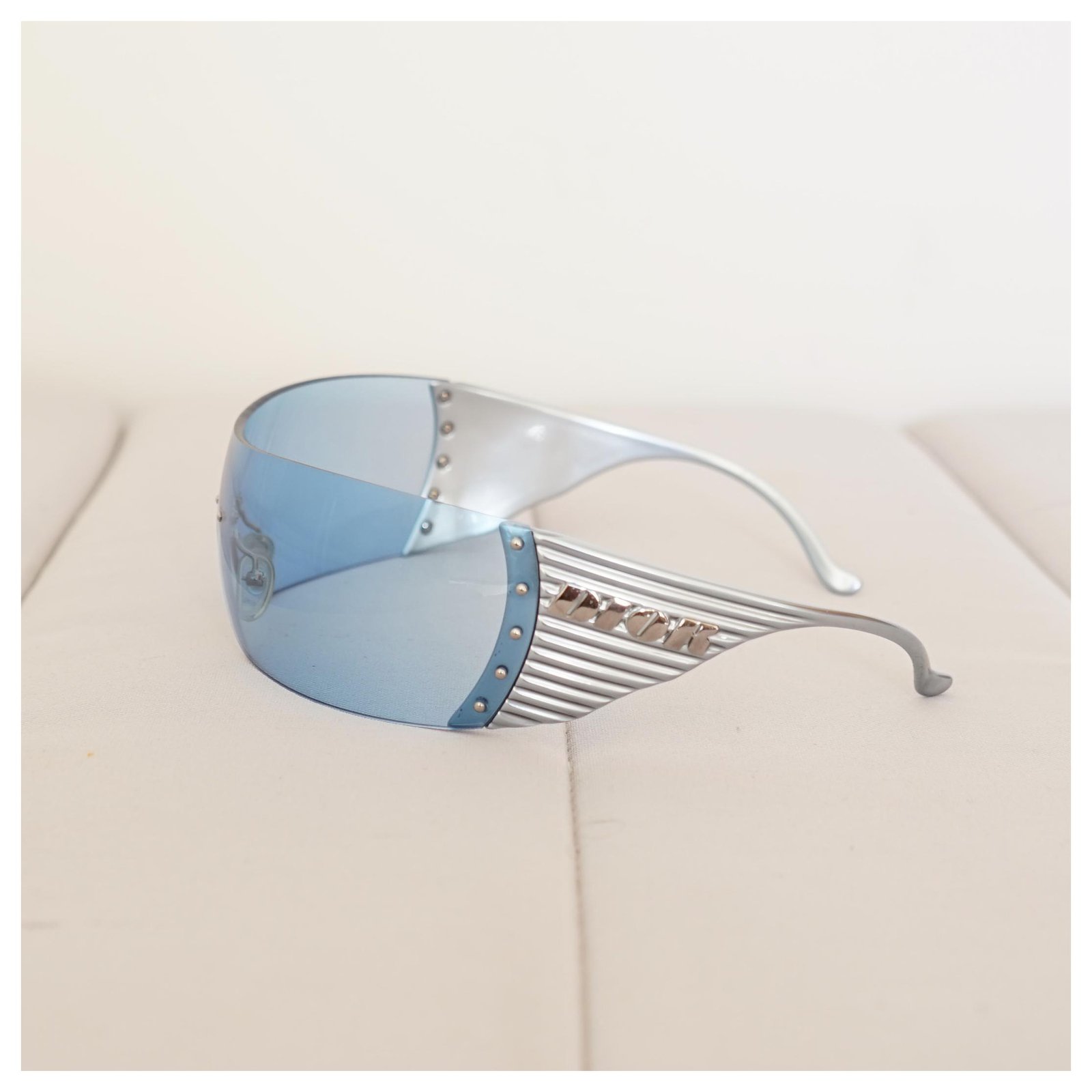 Louis Vuitton Glasses Blue Plastic ref.561927 - Joli Closet