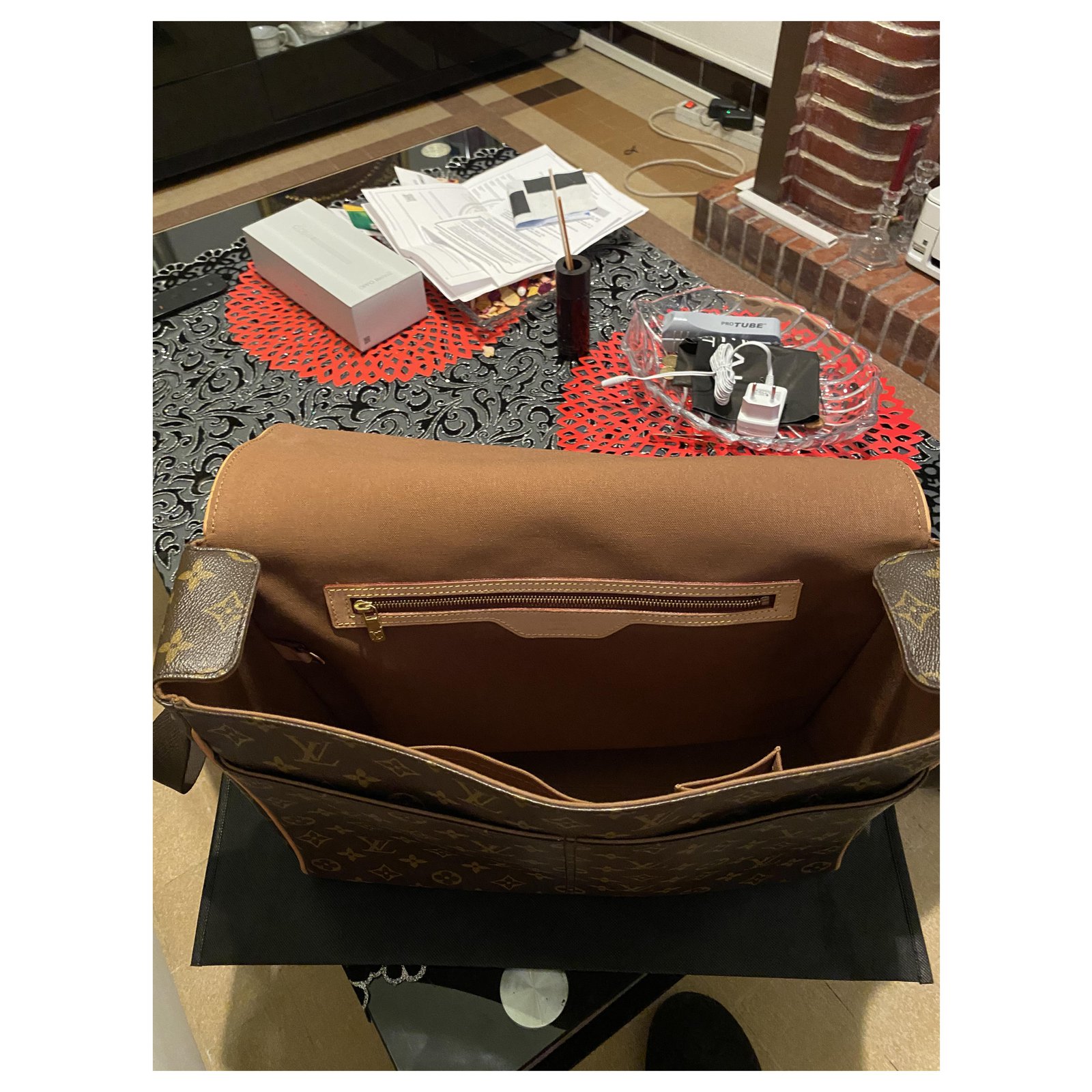 Louis Vuitton  Bags Brown Leather ref.618647 - Joli Closet