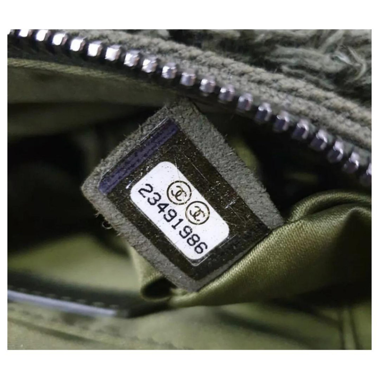Chanel Green/Olive Quilted Canvas Classic Flap 2017 Paris-Cuba Charms  Shoulder Bag Olive green Cloth ref.830751 - Joli Closet