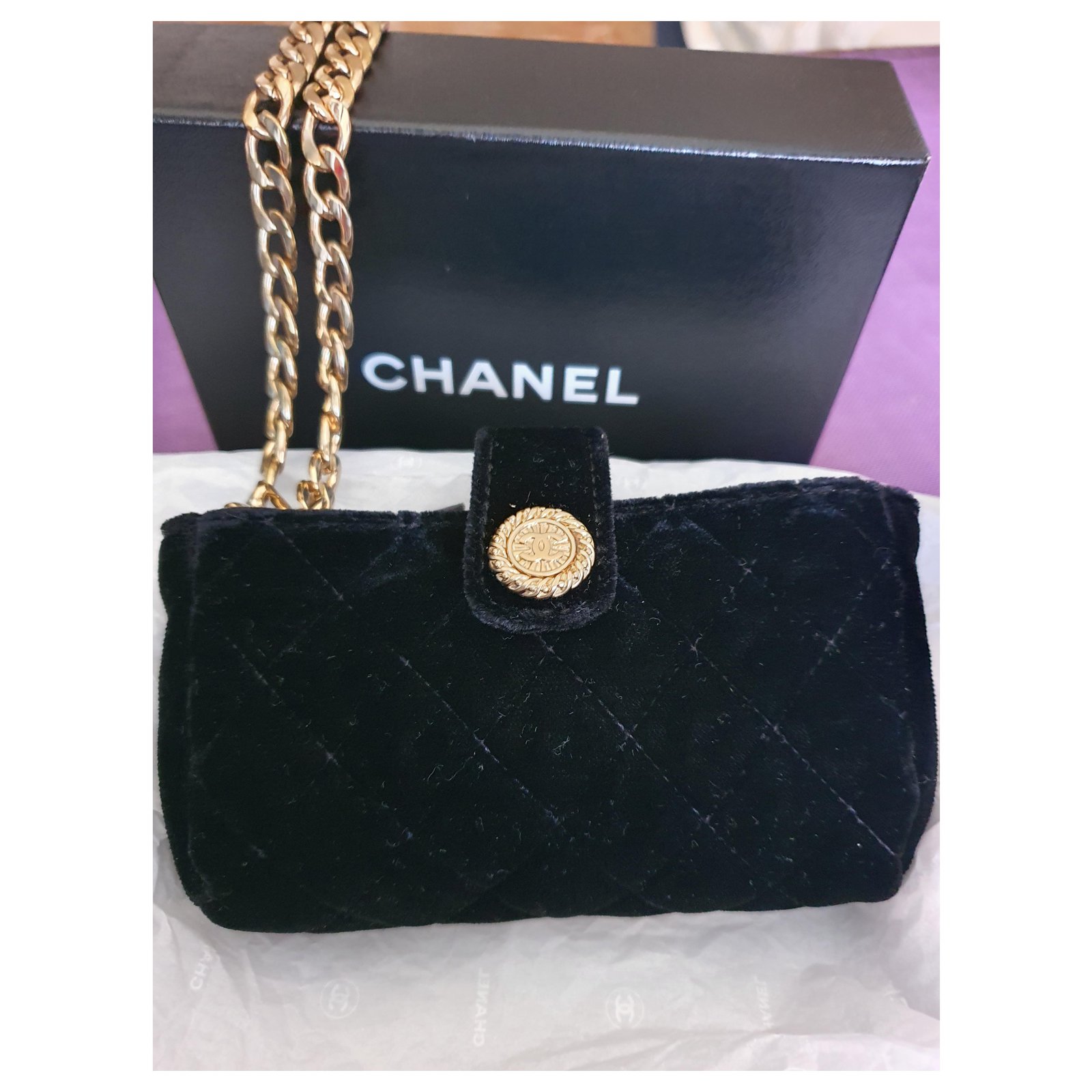 Chanel clutch / mini bag Black Golden Velvet ref.202358 - Joli Closet