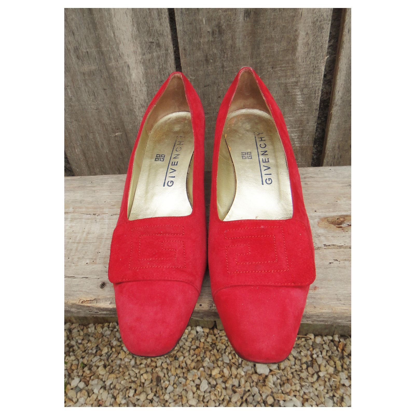 Escarpins Vintage CORINE - Velours Rouge - Doublure Et Semelles Cuir - Taille 40 FR / 8 US - Très Bon état - Talon 4 Cm