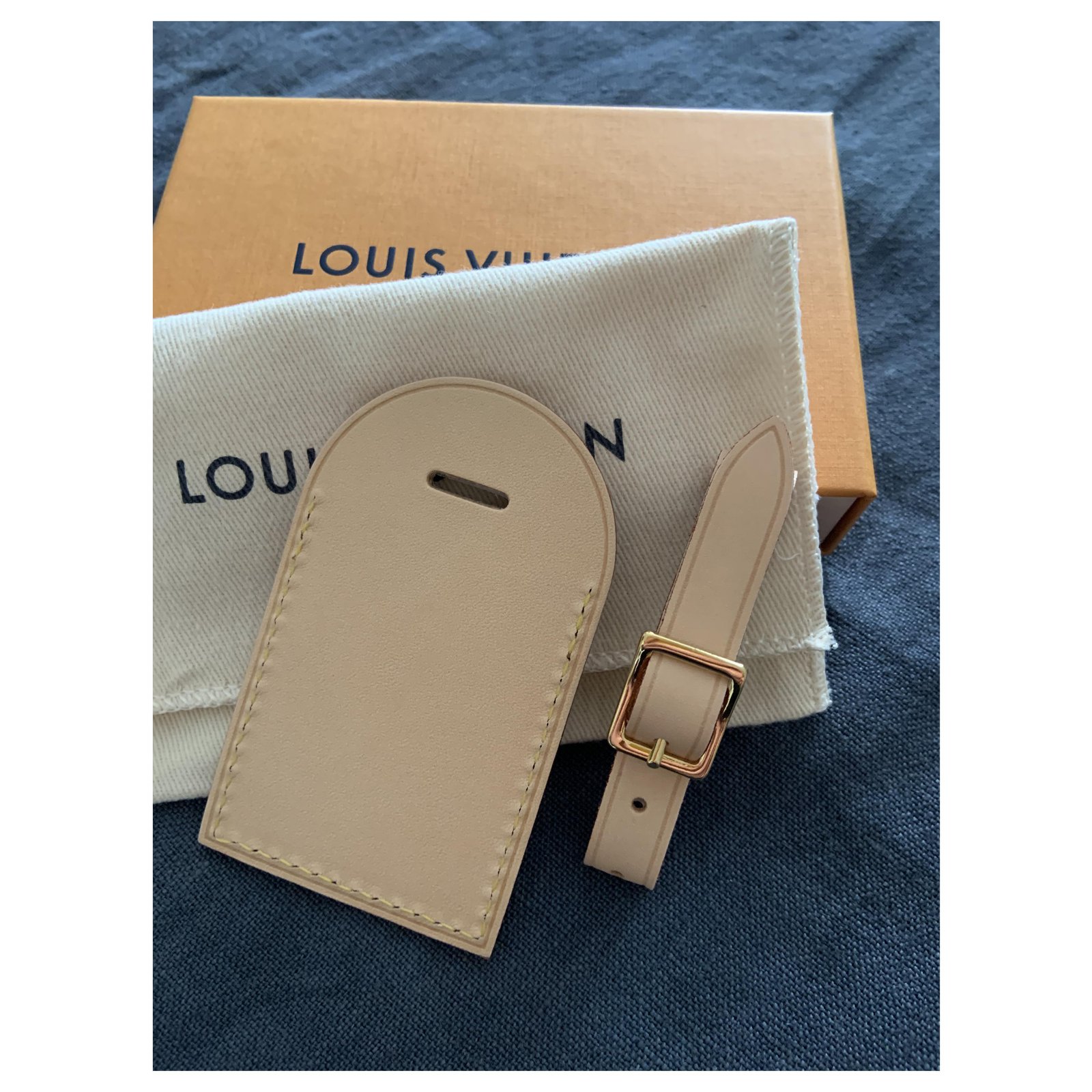 Louis Vuitton Vacchetta large size luggage tag hot stamped Hong