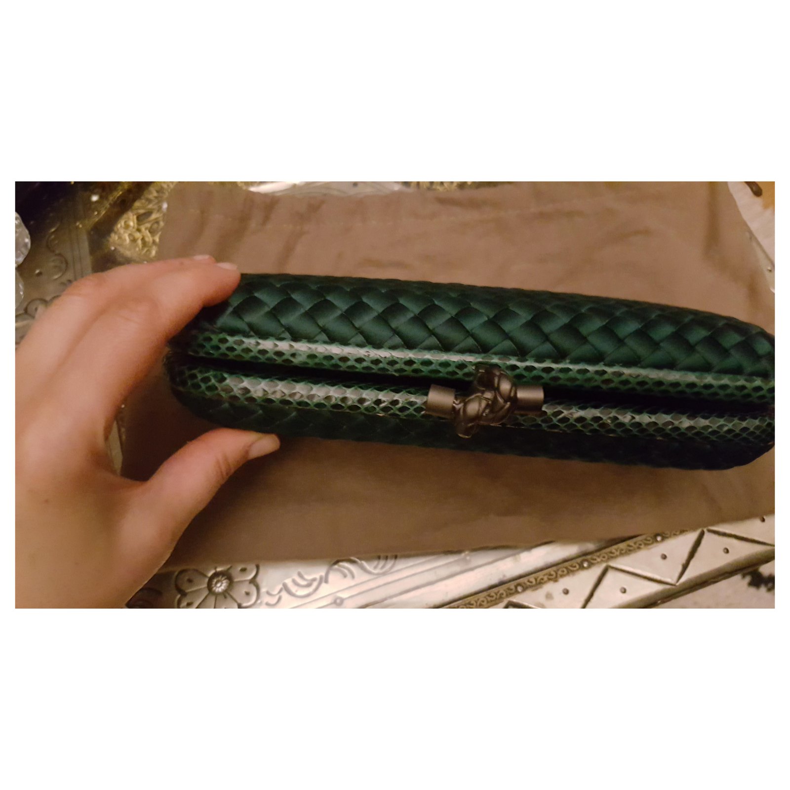 Bottega Veneta Knot Box Clutch Bag in Green