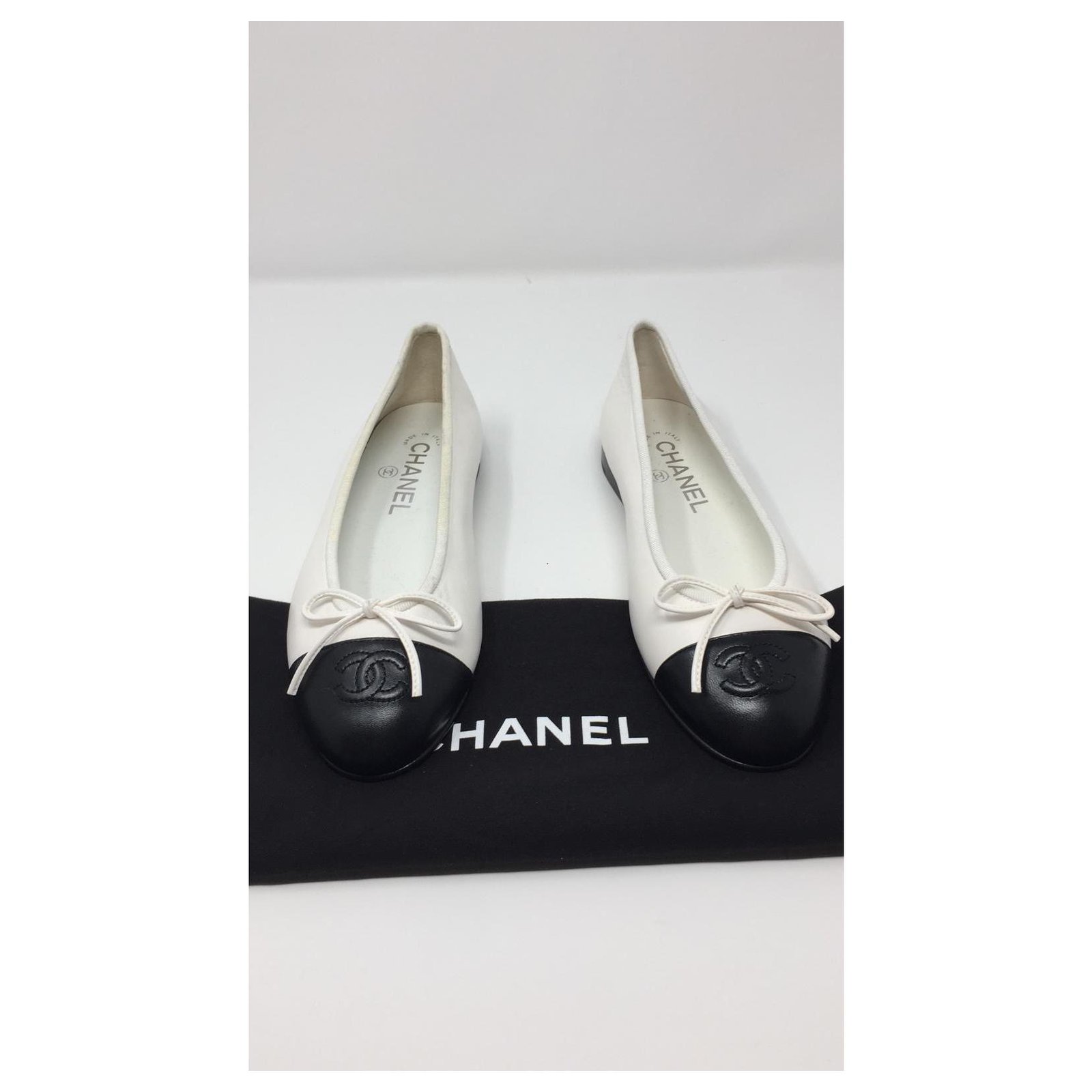 Chanel Ballerina shoes Grey Suede ref.27444 - Joli Closet