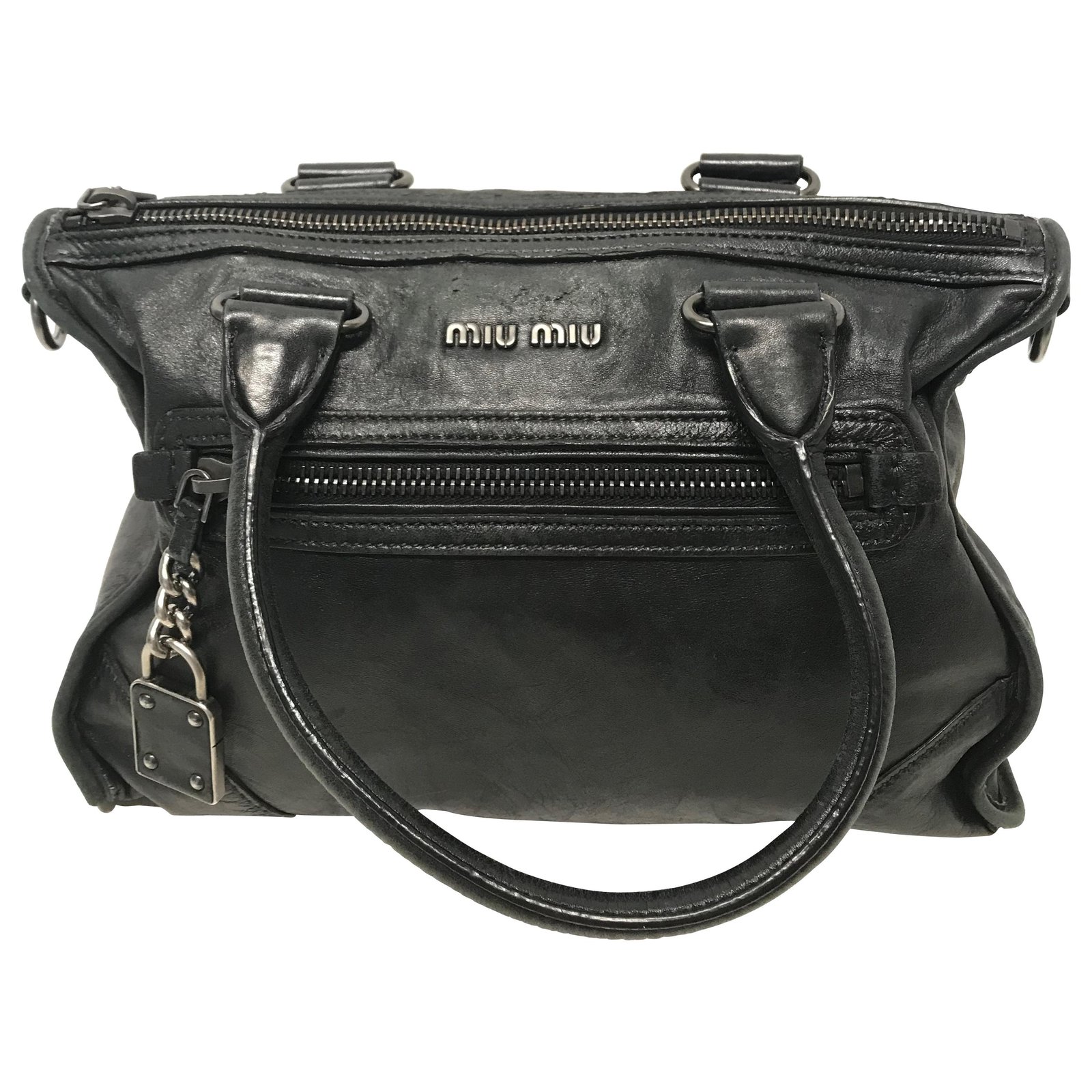 Miu Miu Handbag Black Leather ref.203975 - Joli Closet