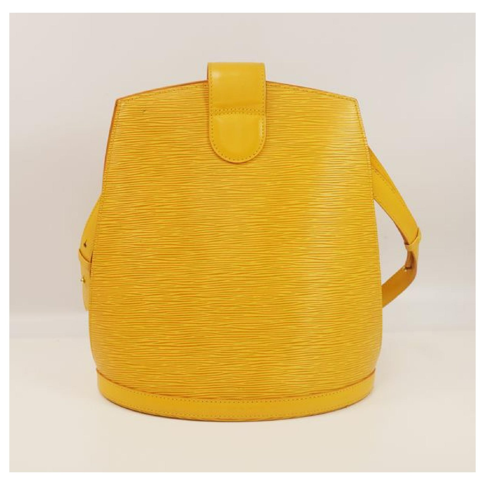Louis Vuitton Cluny Womens shoulder bag M52259 Yellow Leather ref.204823 -  Joli Closet