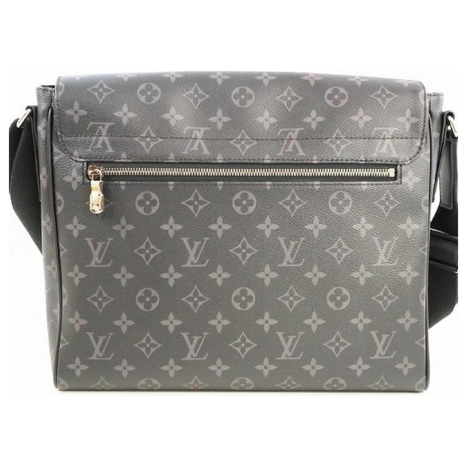 crossbody bags lv m44001