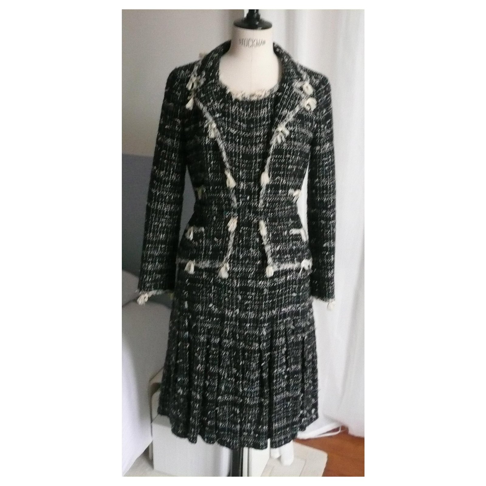 Dresses Chanel Chanel - Superbe T Tweed Jacket DRESS38 Size 38 FR