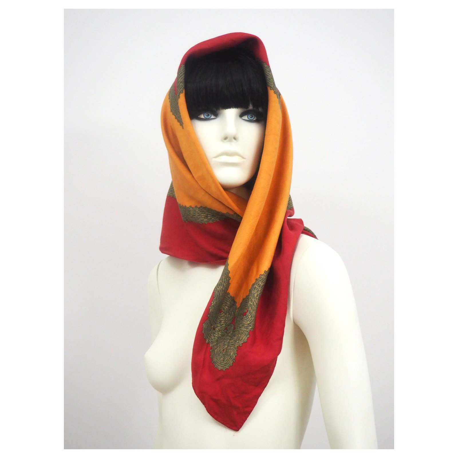 Oscar De La Renta sale Red Silk and Wool Scarf