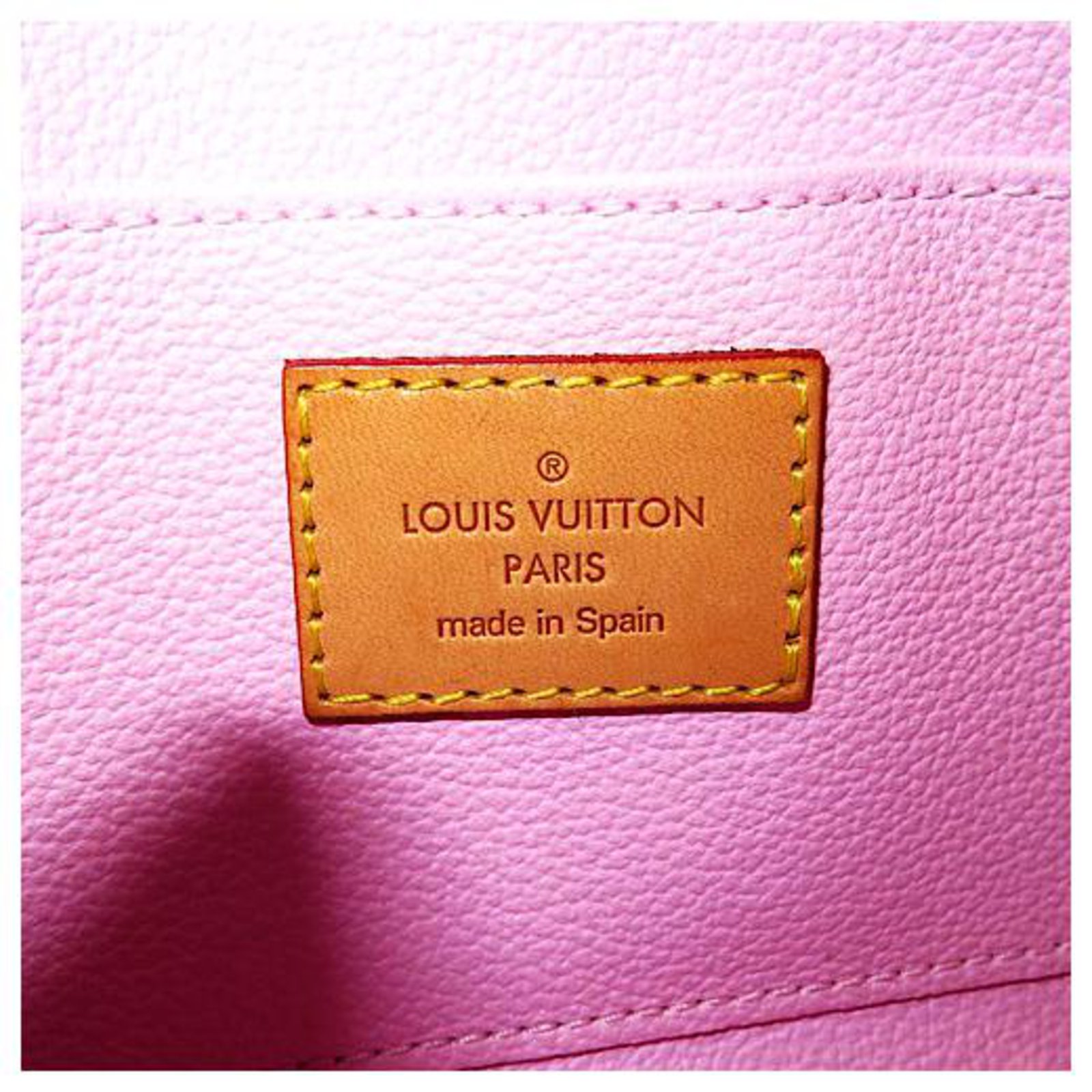 NEW LOUIS VUITTON M POUCH47355 MURAKAMI POUCH MONOGRAM COSMETIC POUCH Black  Cloth ref.721922 - Joli Closet