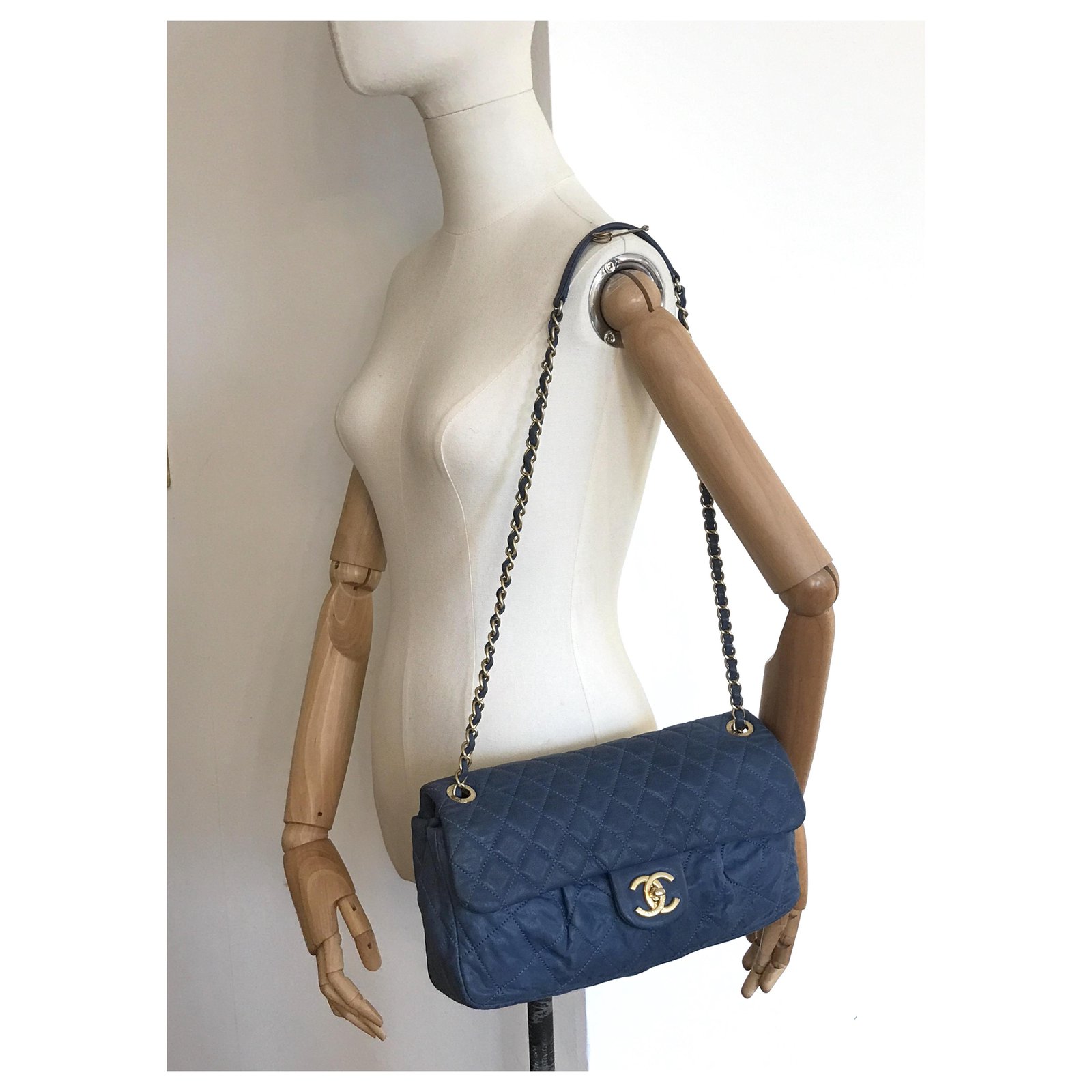 Chanel Timeless Limited Flap Bag Blue Light blue Dark blue Leather  ref.209135 - Joli Closet