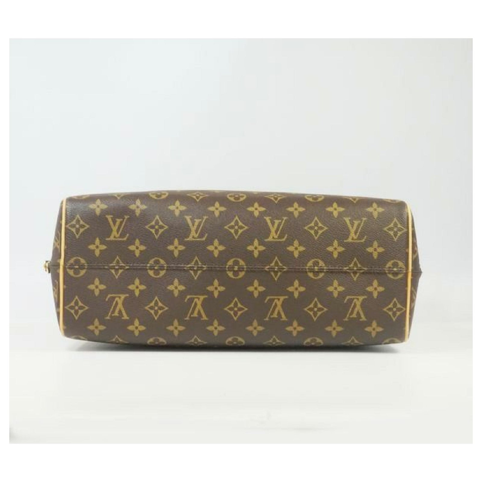 Monogram Canvas Nolita SPO